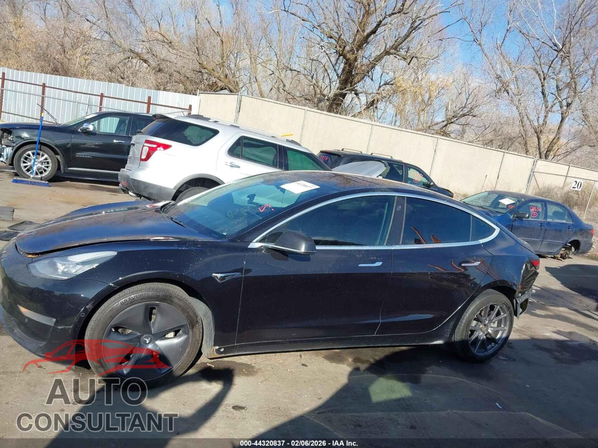 TESLA MODEL 3 2018 - 5YJ3E1EB3JF070769