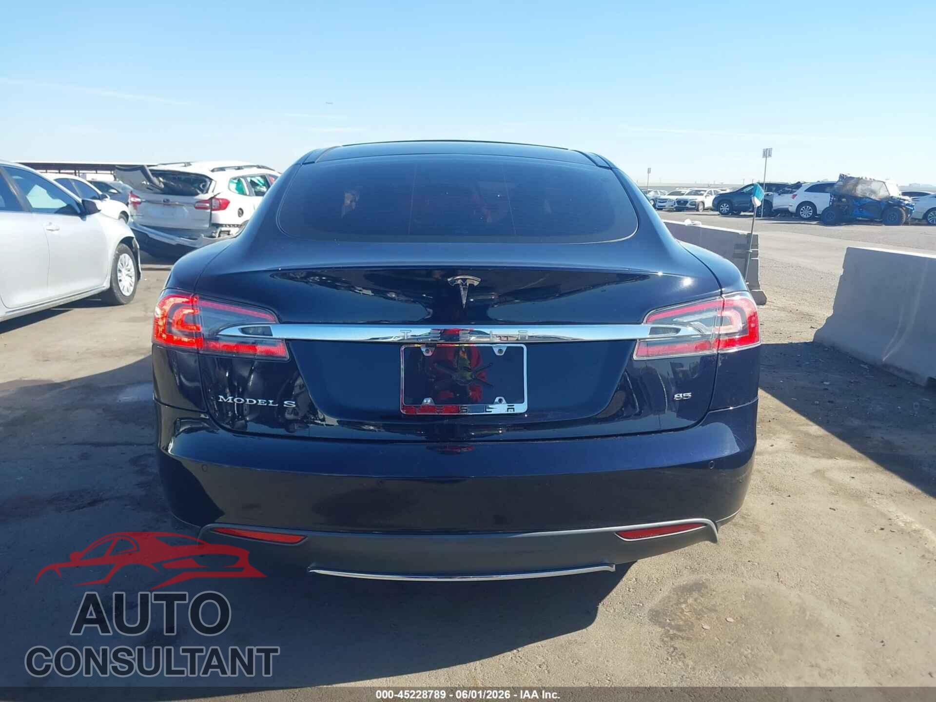 TESLA MODEL S 2013 - 5YJSA1DN3DFP20935