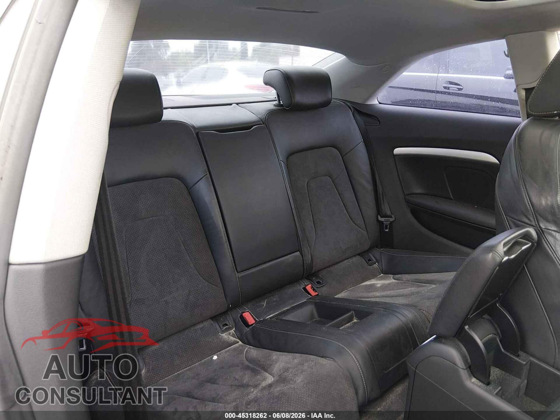 AUDI A5 2011 - WAUCFAFR3BA004559