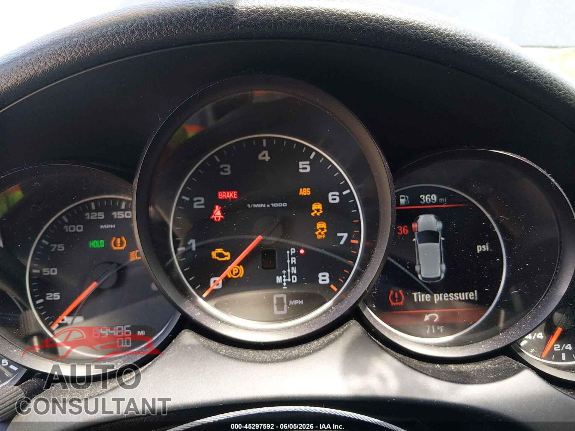 PORSCHE CAYENNE 2012 - WP1AA2A25CLA11882
