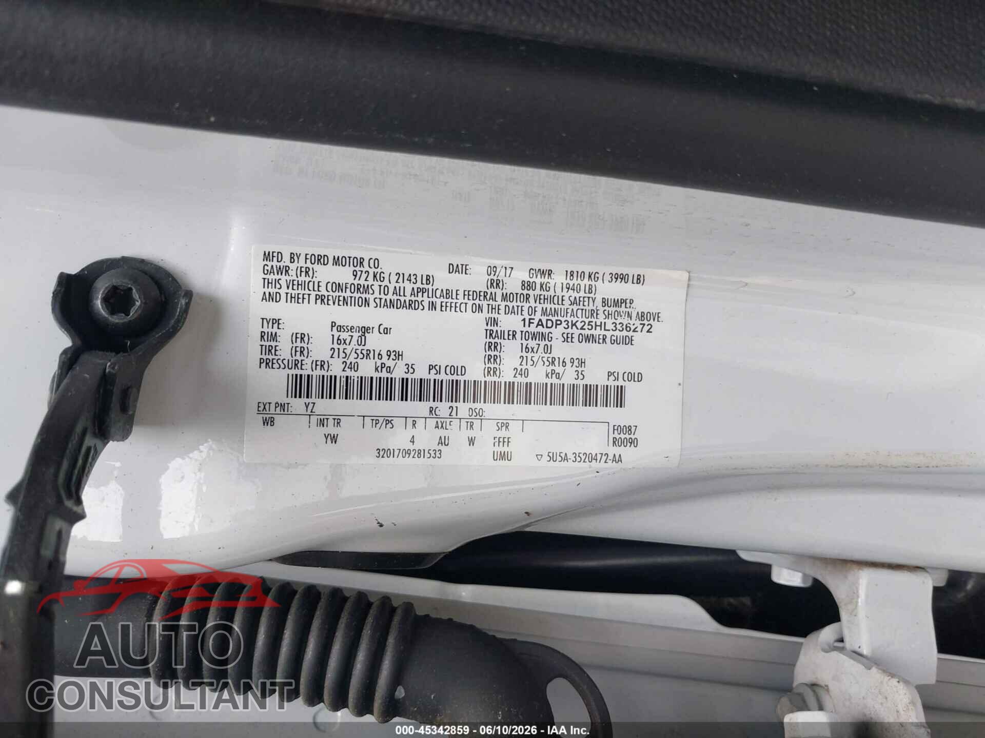 FORD FOCUS 2017 - 1FADP3K25HL336272