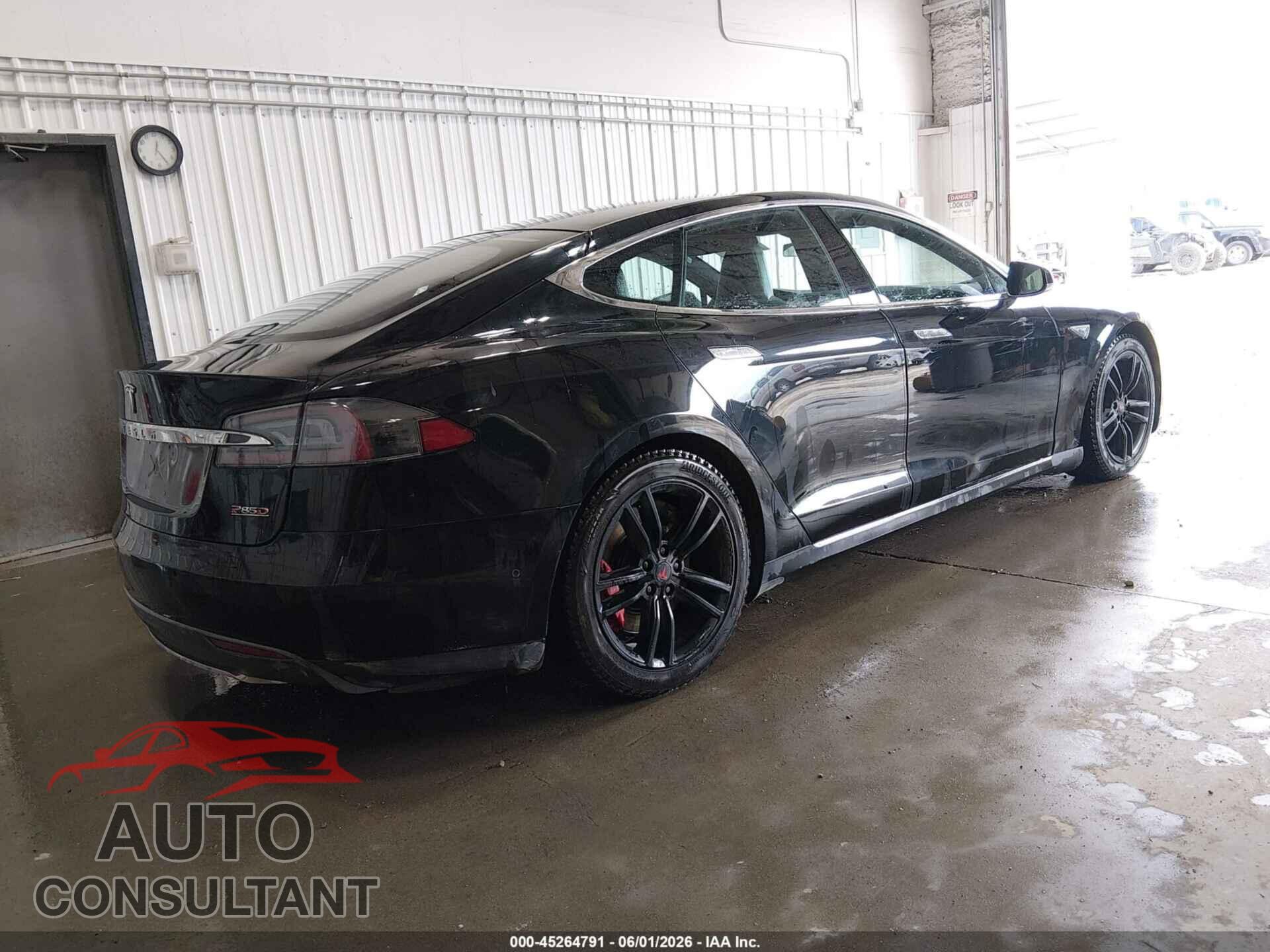 TESLA MODEL S 2014 - 5YJSA1H24EFP65996
