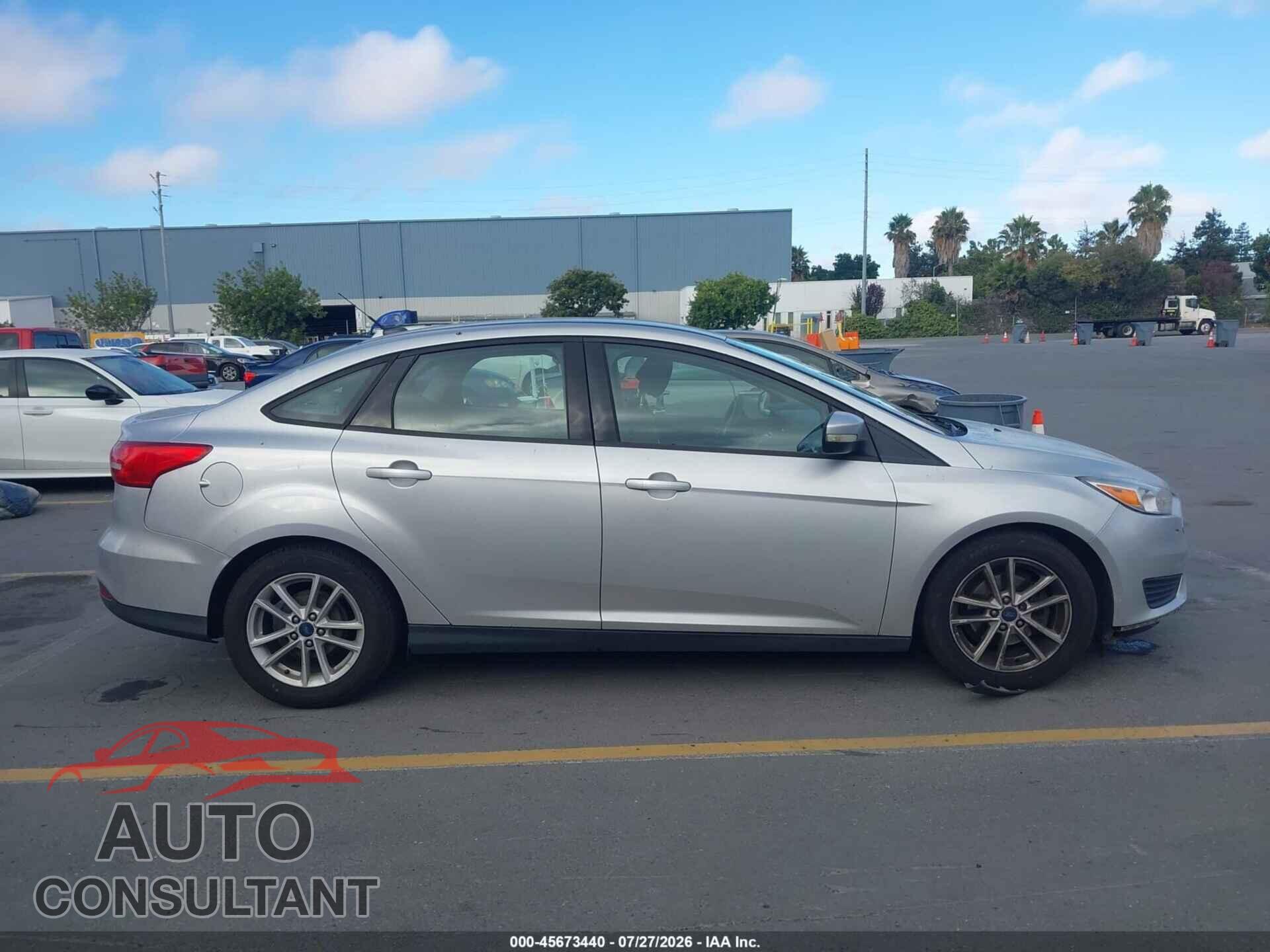 FORD FOCUS 2017 - 1FADP3F29HL300157