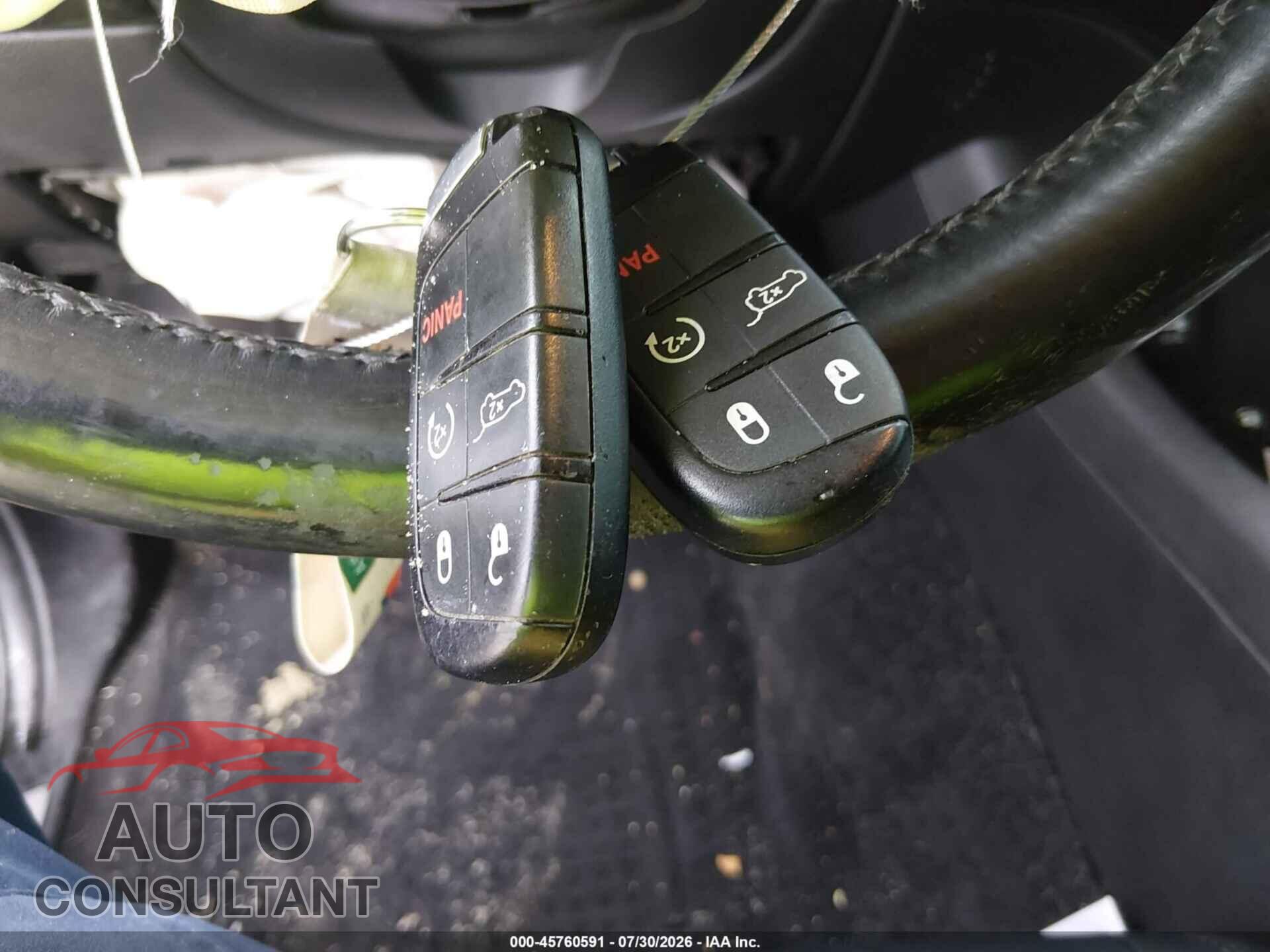 DODGE DURANGO 2015 - 1C4RDJDG0FC870038