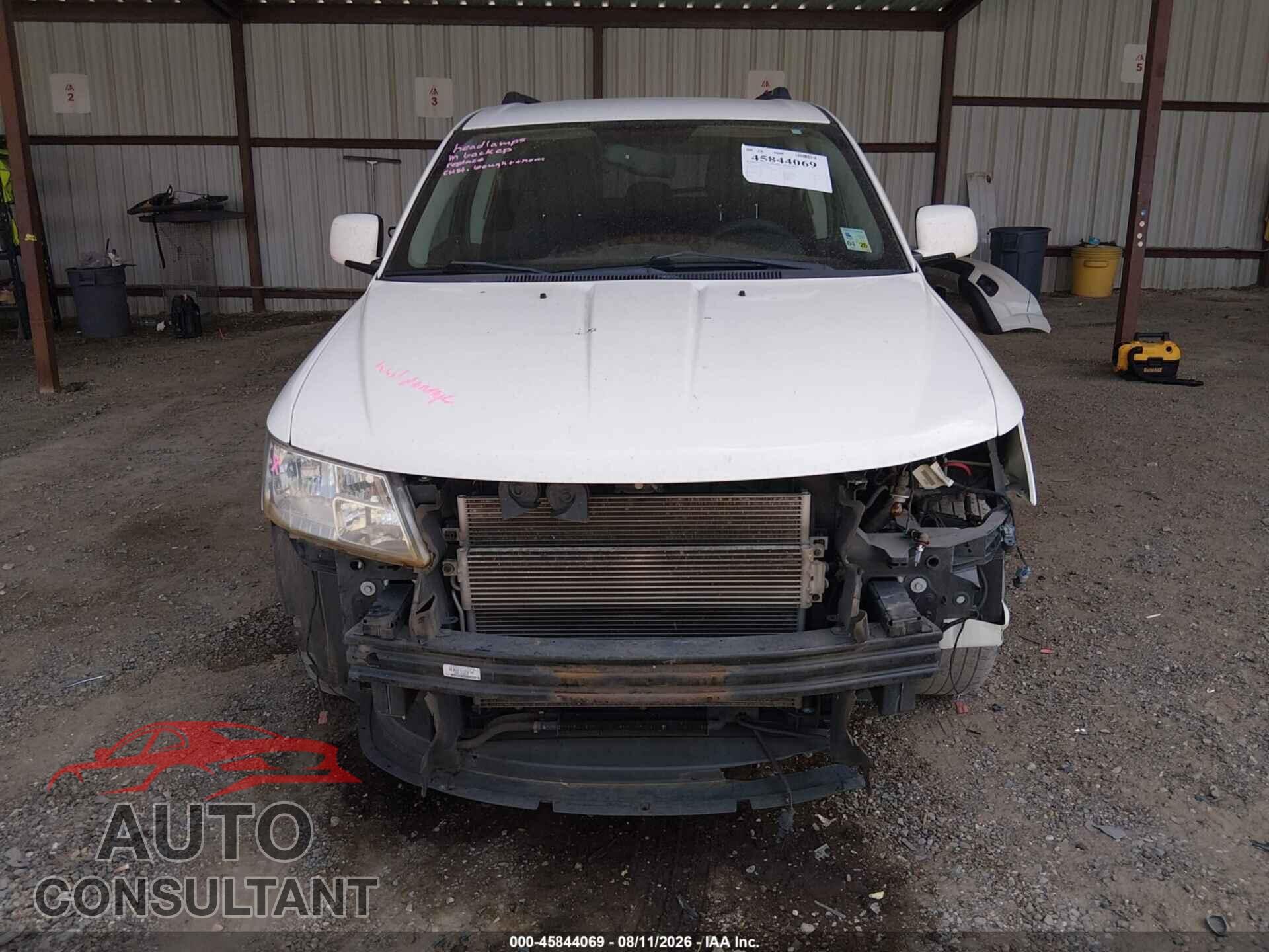 DODGE JOURNEY 2015 - 3C4PDCBGXFT548744