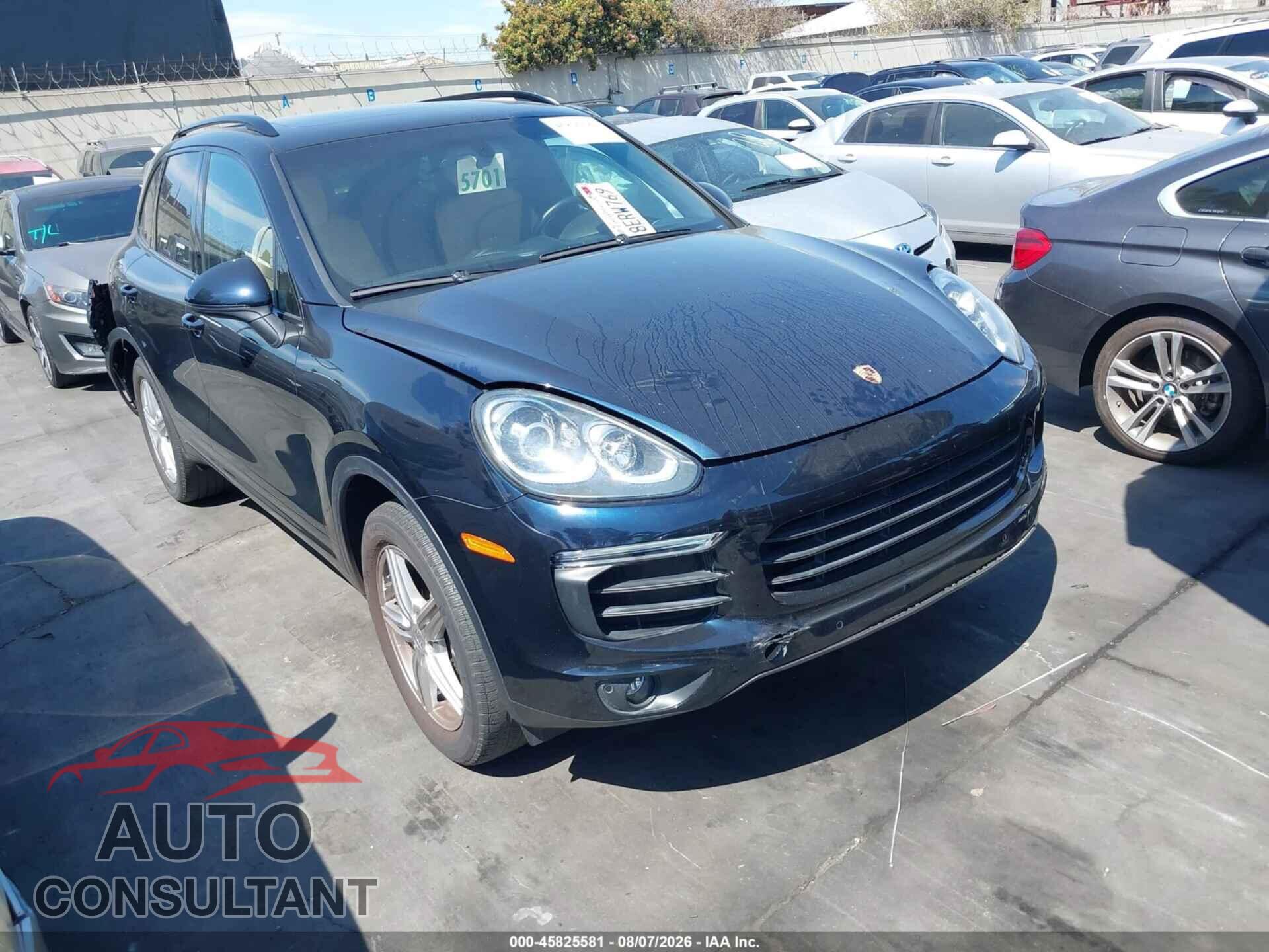 PORSCHE CAYENNE 2017 - WP1AA2A26HKA91772