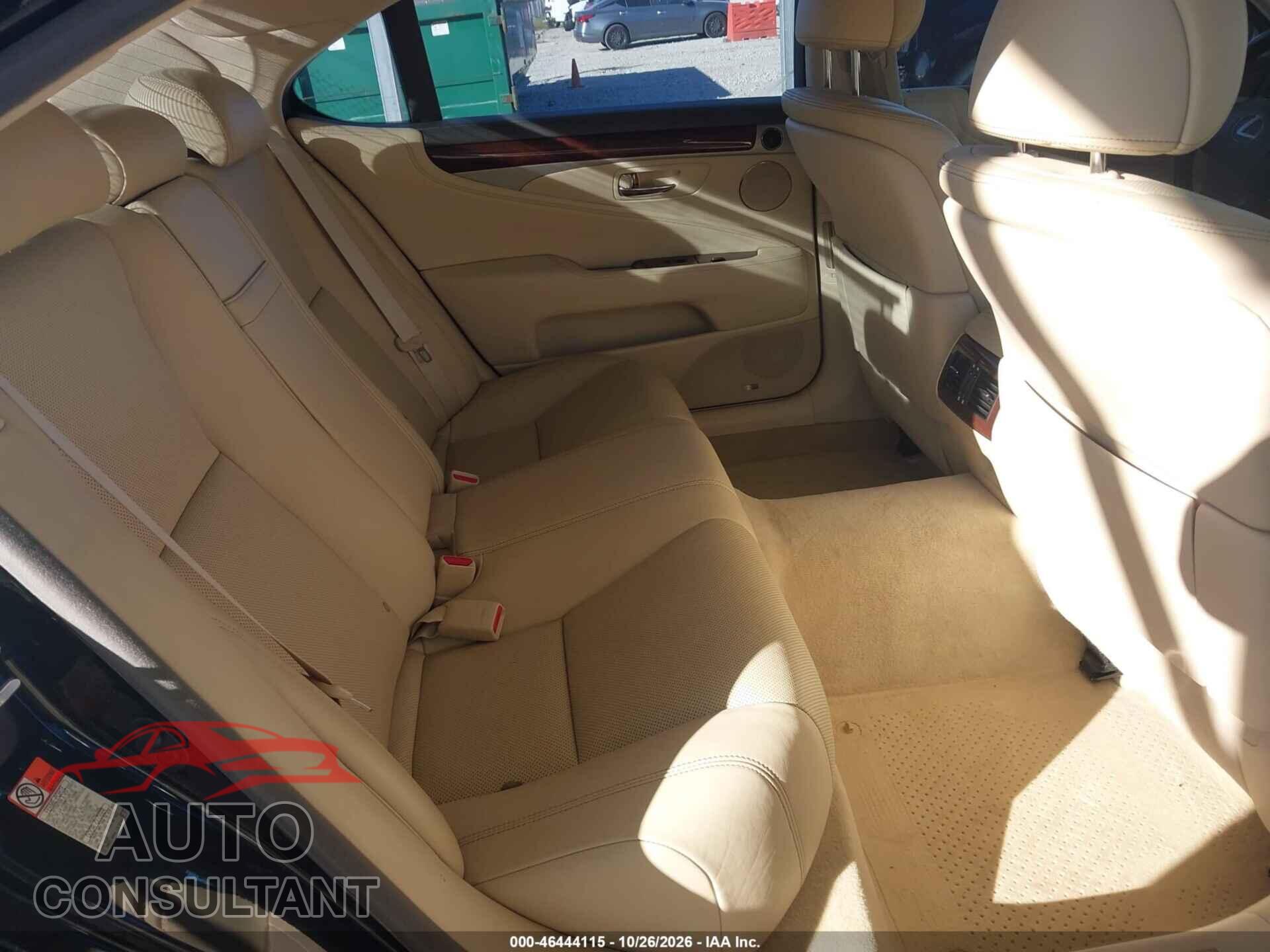 LEXUS LS 460 2016 - JTHGL5EF4G5056941