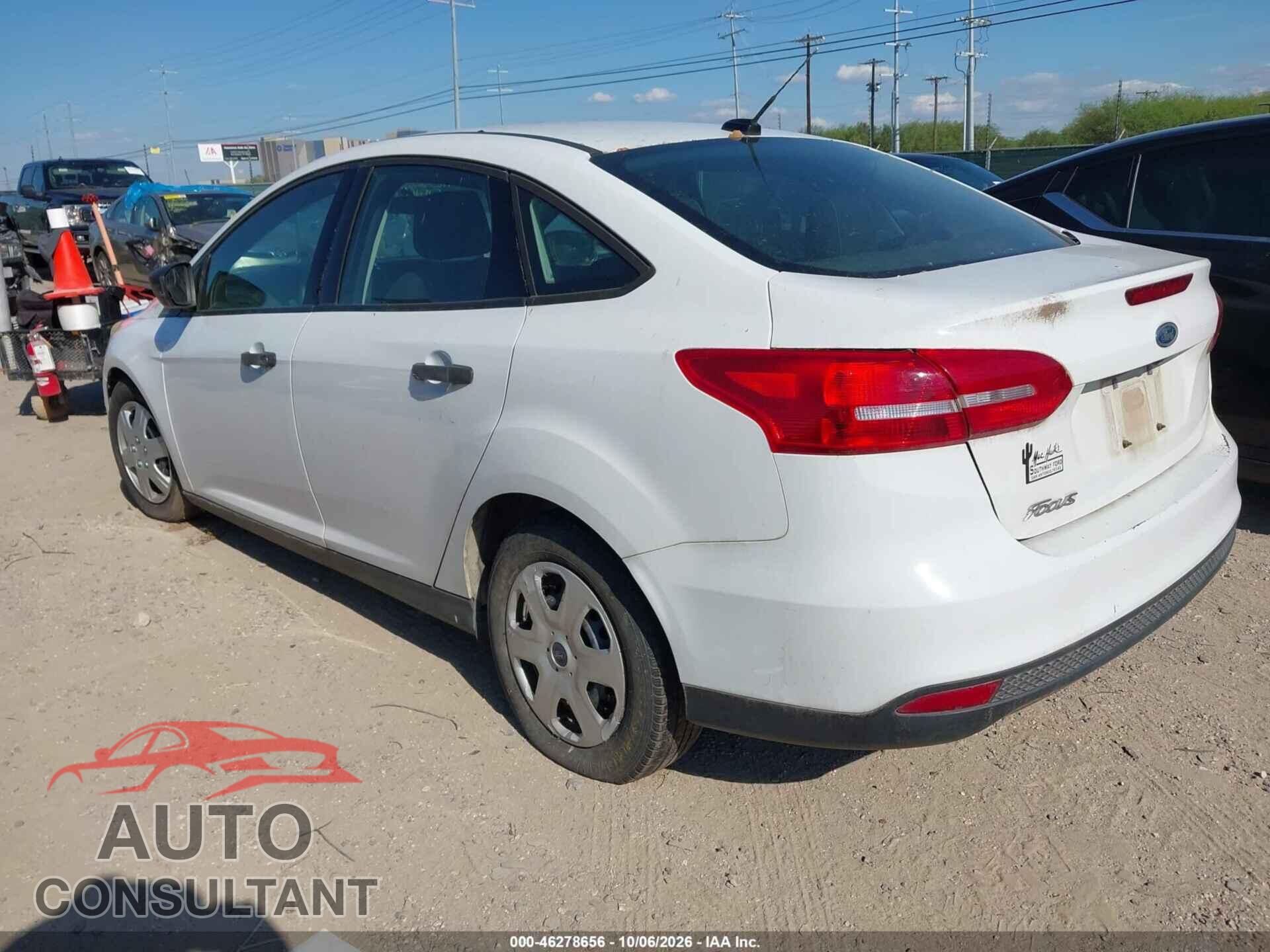 FORD FOCUS 2017 - 1FADP3E22HL313740