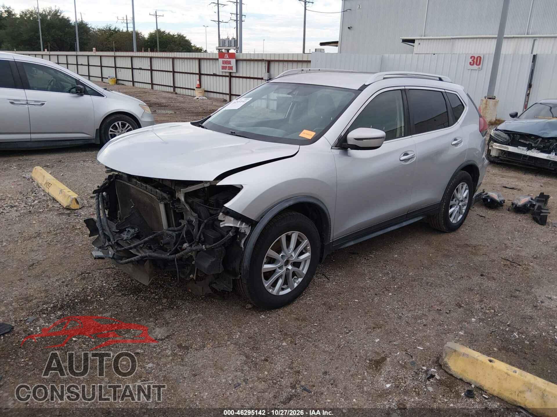 NISSAN ROGUE 2018 - KNMAT2MT1JP606492
