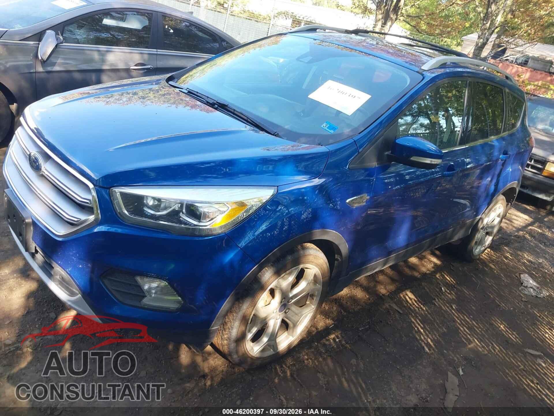 FORD ESCAPE 2017 - 1FMCU9J90HUB26717