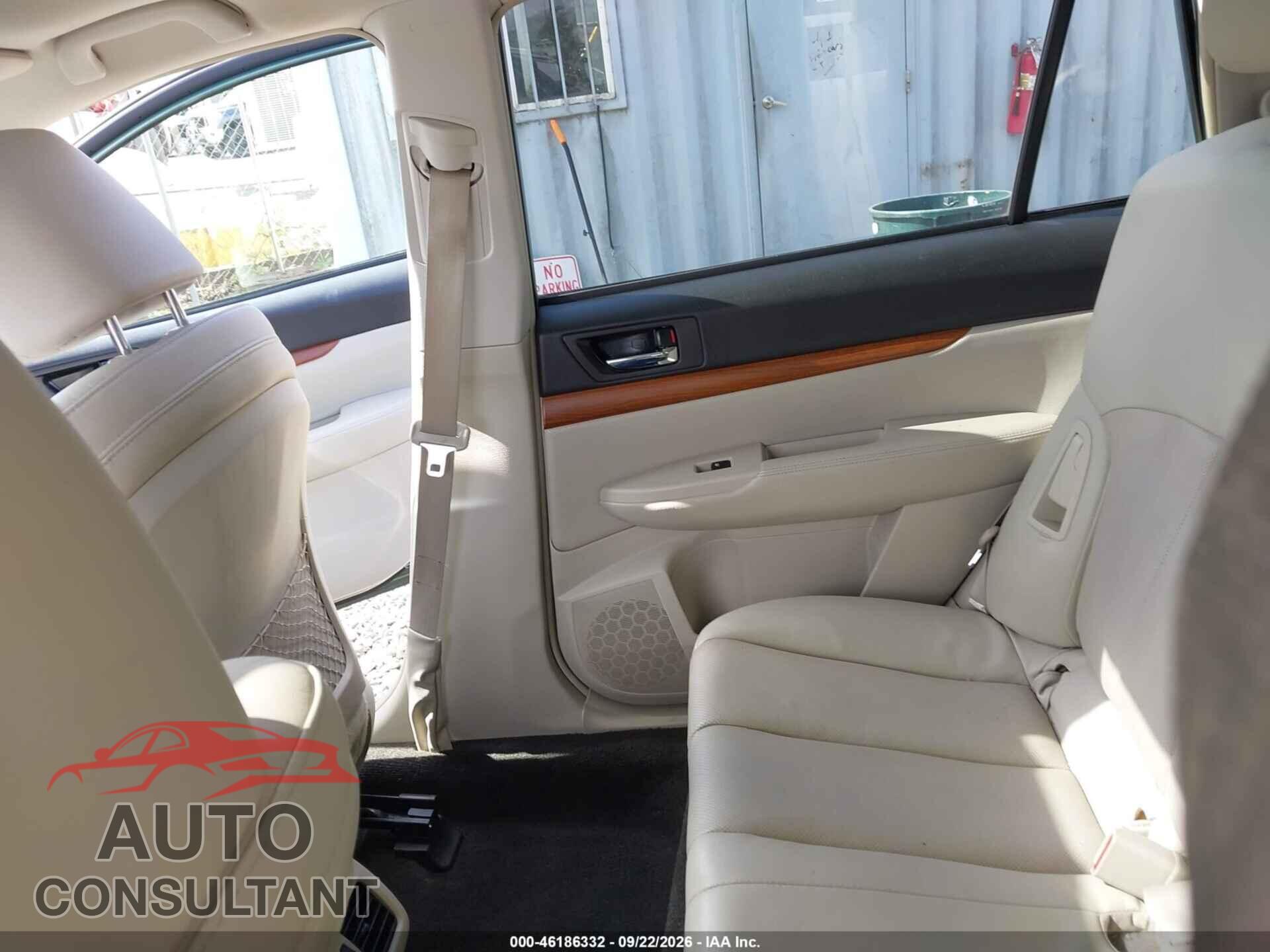 SUBARU OUTBACK 2014 - 4S4BRBLC4E3258717