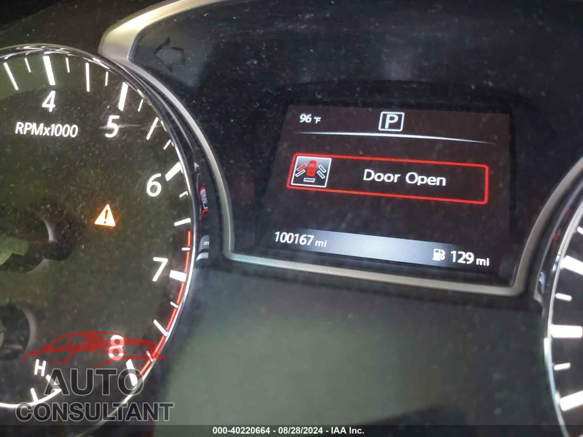NISSAN PATHFINDER 2018 - 5N1DR2MN8JC661411
