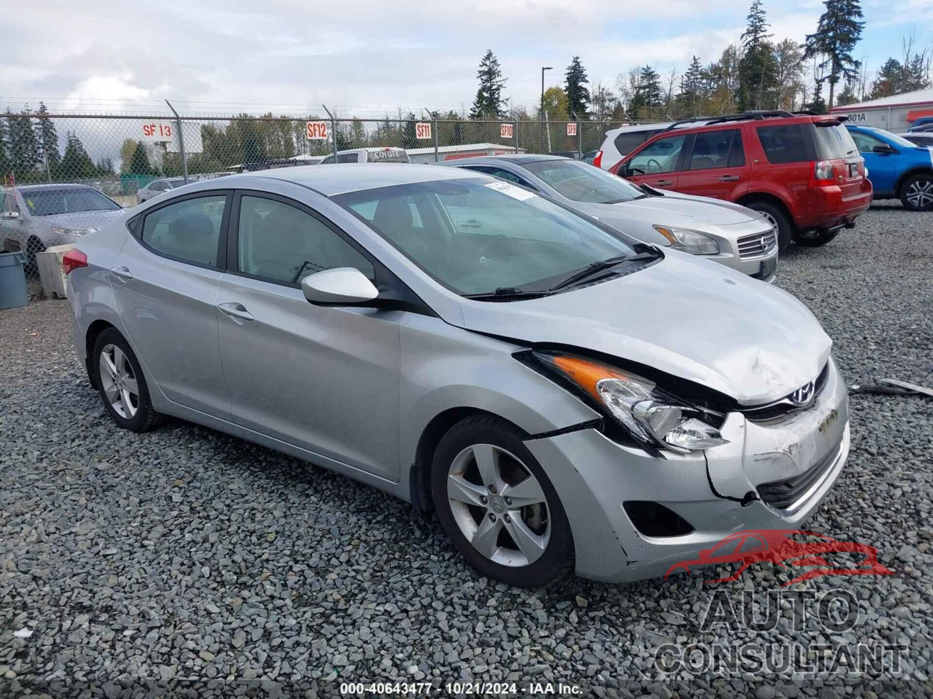 HYUNDAI ELANTRA 2013 - 5NPDH4AE9DH282059