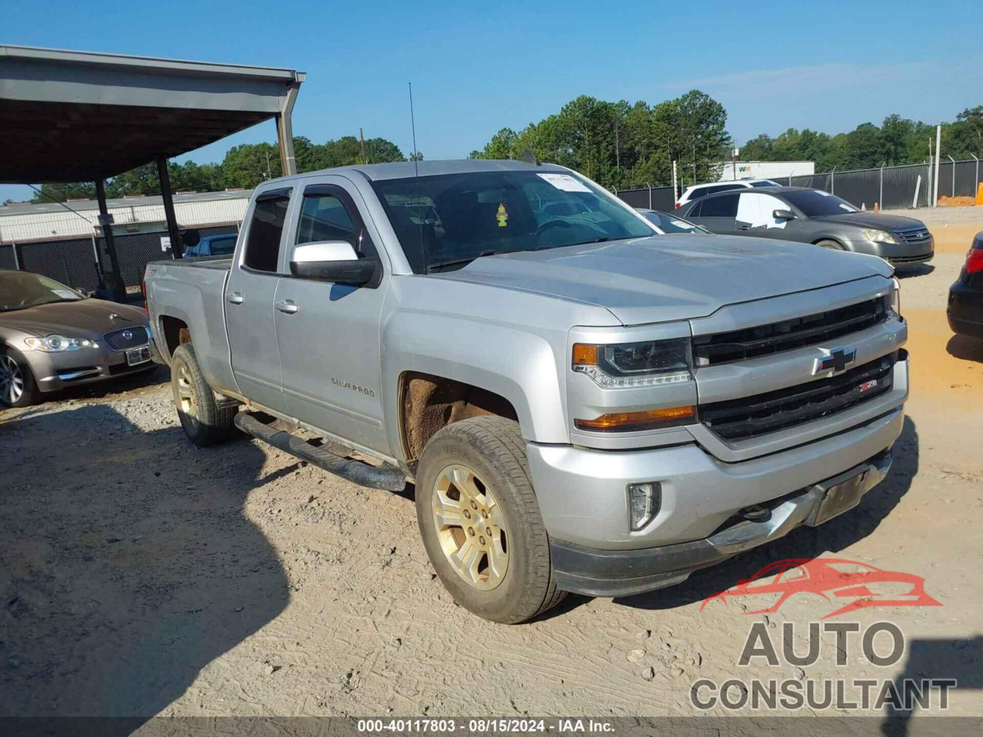 CHEVROLET SILVERADO 1500 2017 - 1GCVKREC7HZ194511