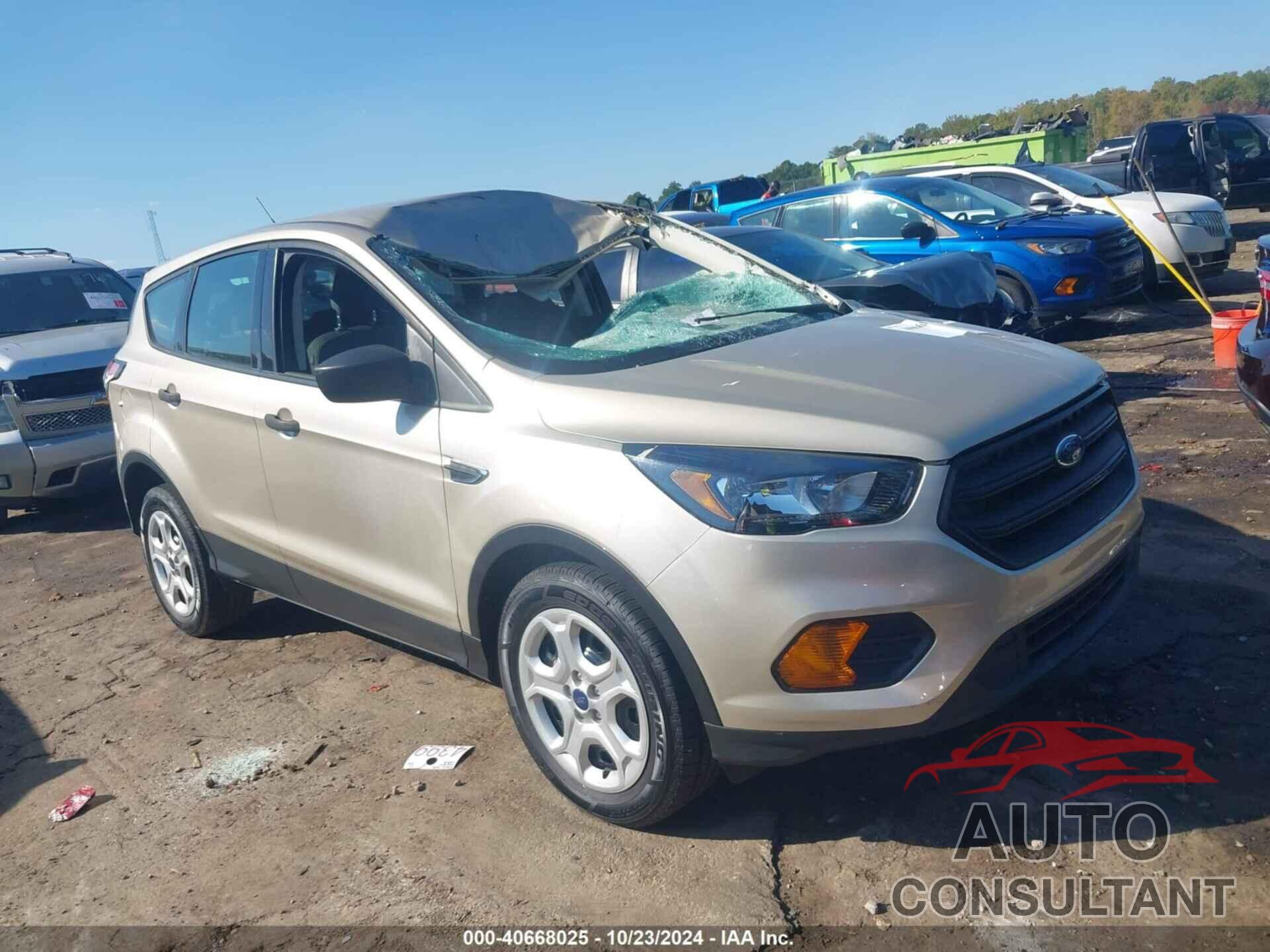 FORD ESCAPE 2018 - 1FMCU0F70JUA16095