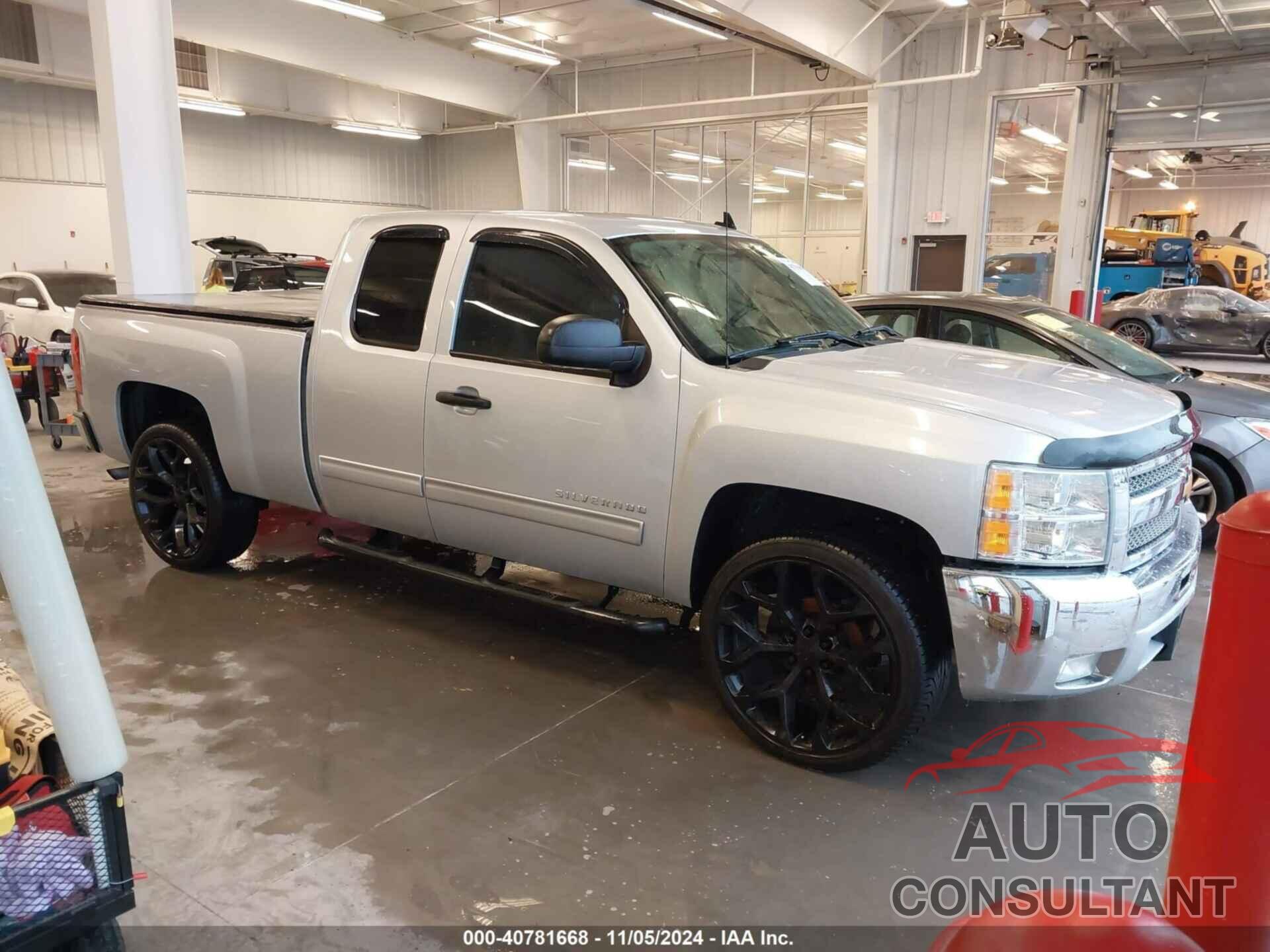 CHEVROLET SILVERADO 1500 2012 - 1GCRCSE03CZ300912