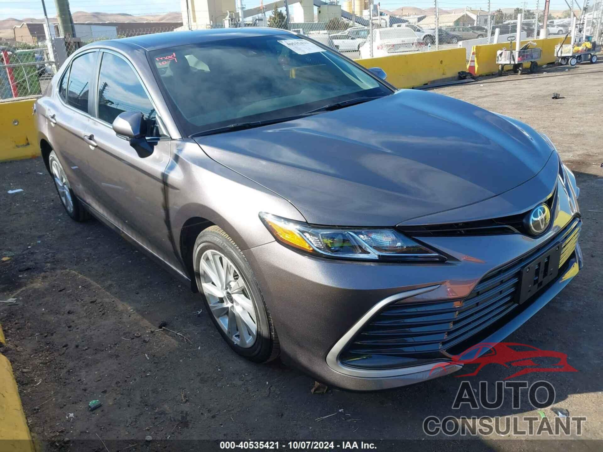 TOYOTA CAMRY 2024 - 4T1C11AK7RU894838