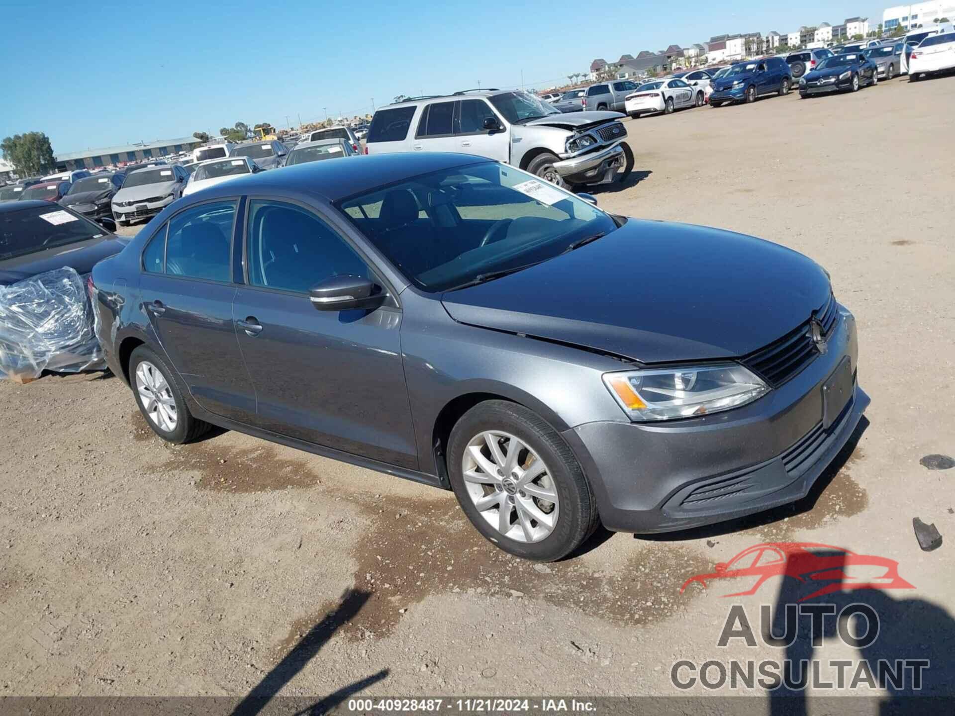 VOLKSWAGEN JETTA 2011 - 3VWDZ7AJ1BM353836