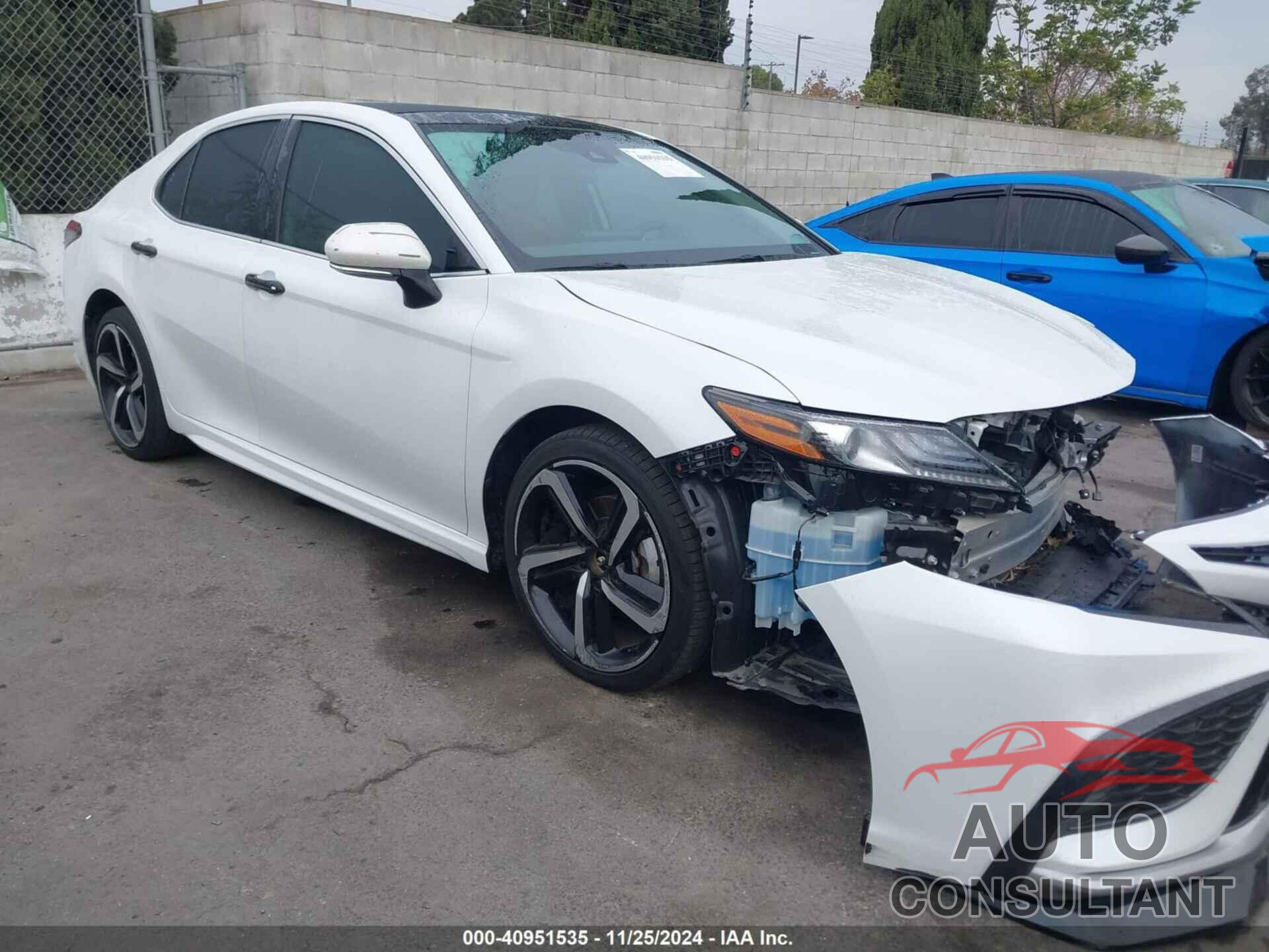 TOYOTA CAMRY 2022 - 4T1K61AK2NU019531