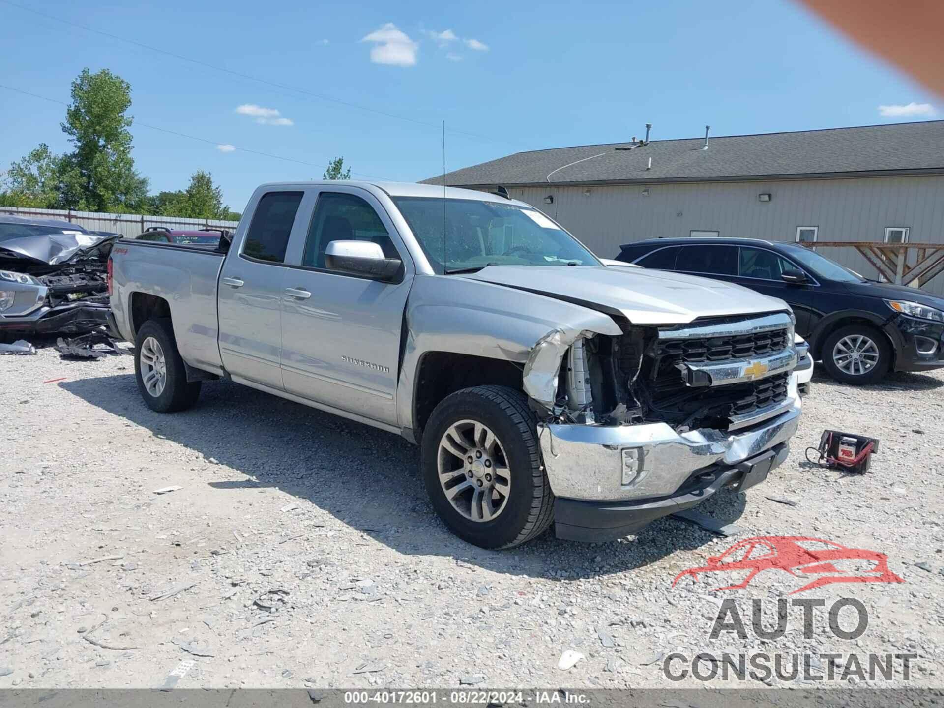 CHEVROLET SILVERADO 1500 2017 - 1GCVKREH8HZ168026
