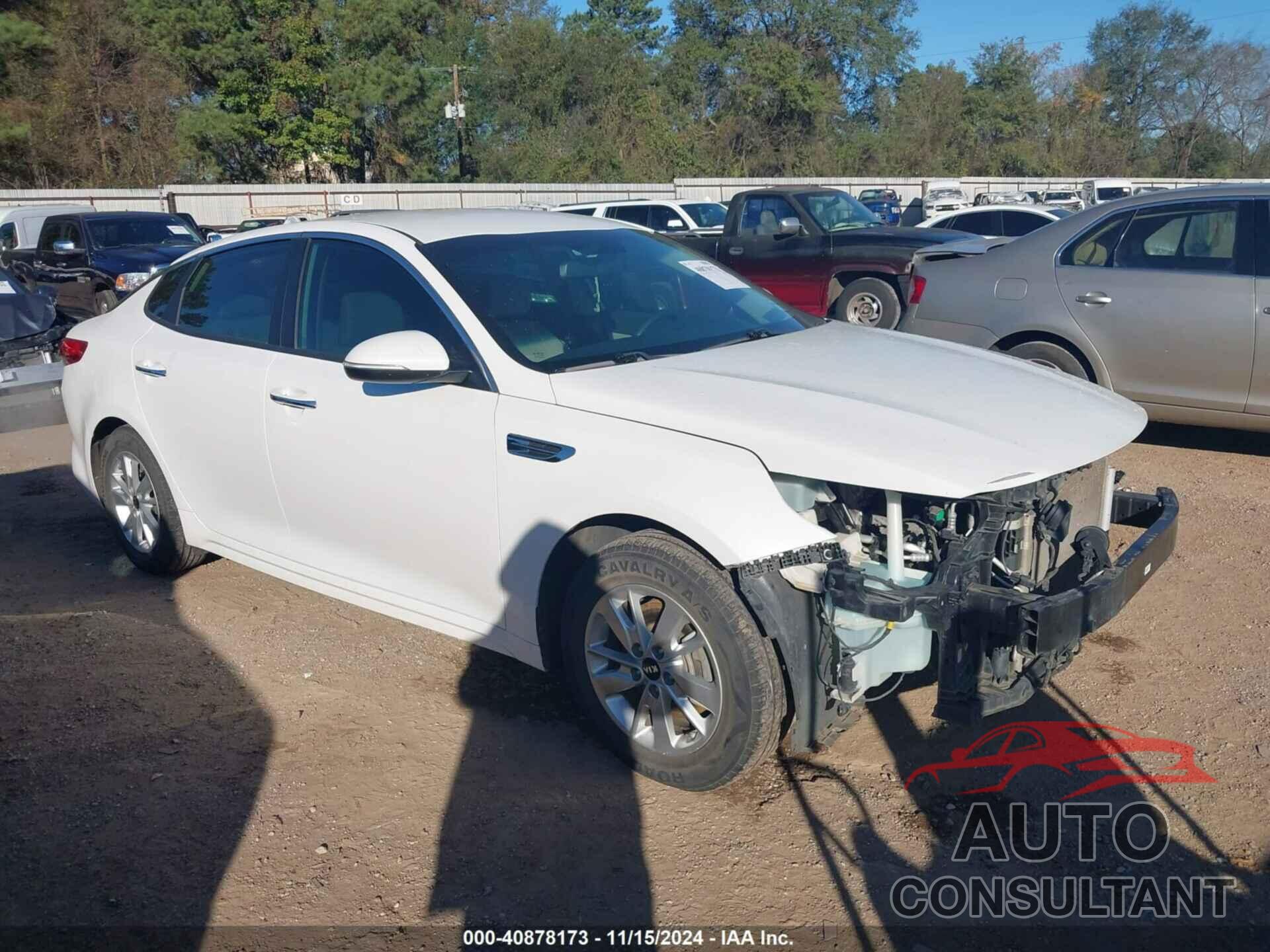 KIA OPTIMA 2017 - KNAGT4L37H5153201