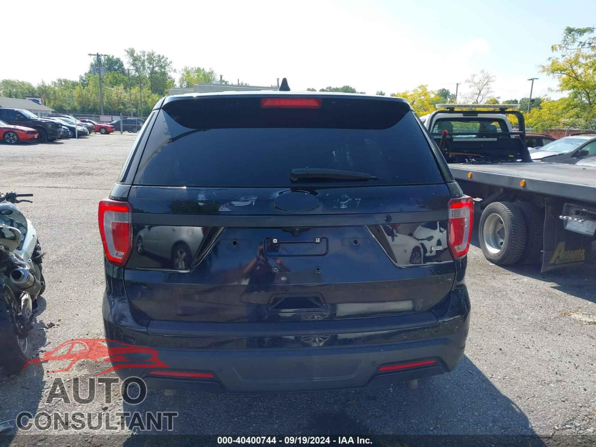 FORD POLICE INTERCEPTOR UTILITY 2018 - 1FM5K8AR0JGB12040