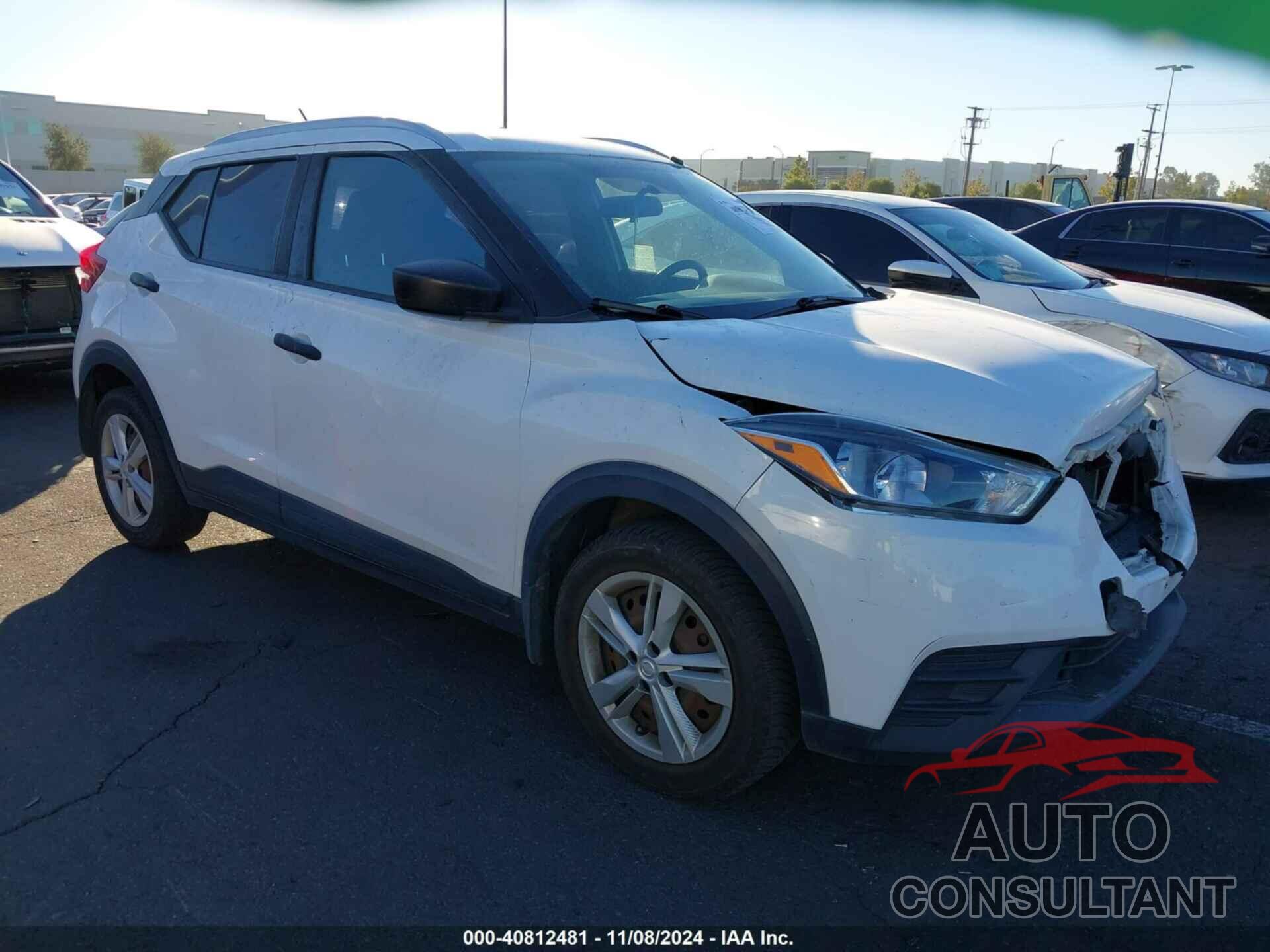 NISSAN KICKS 2018 - 3N1CP5CU4JL525512