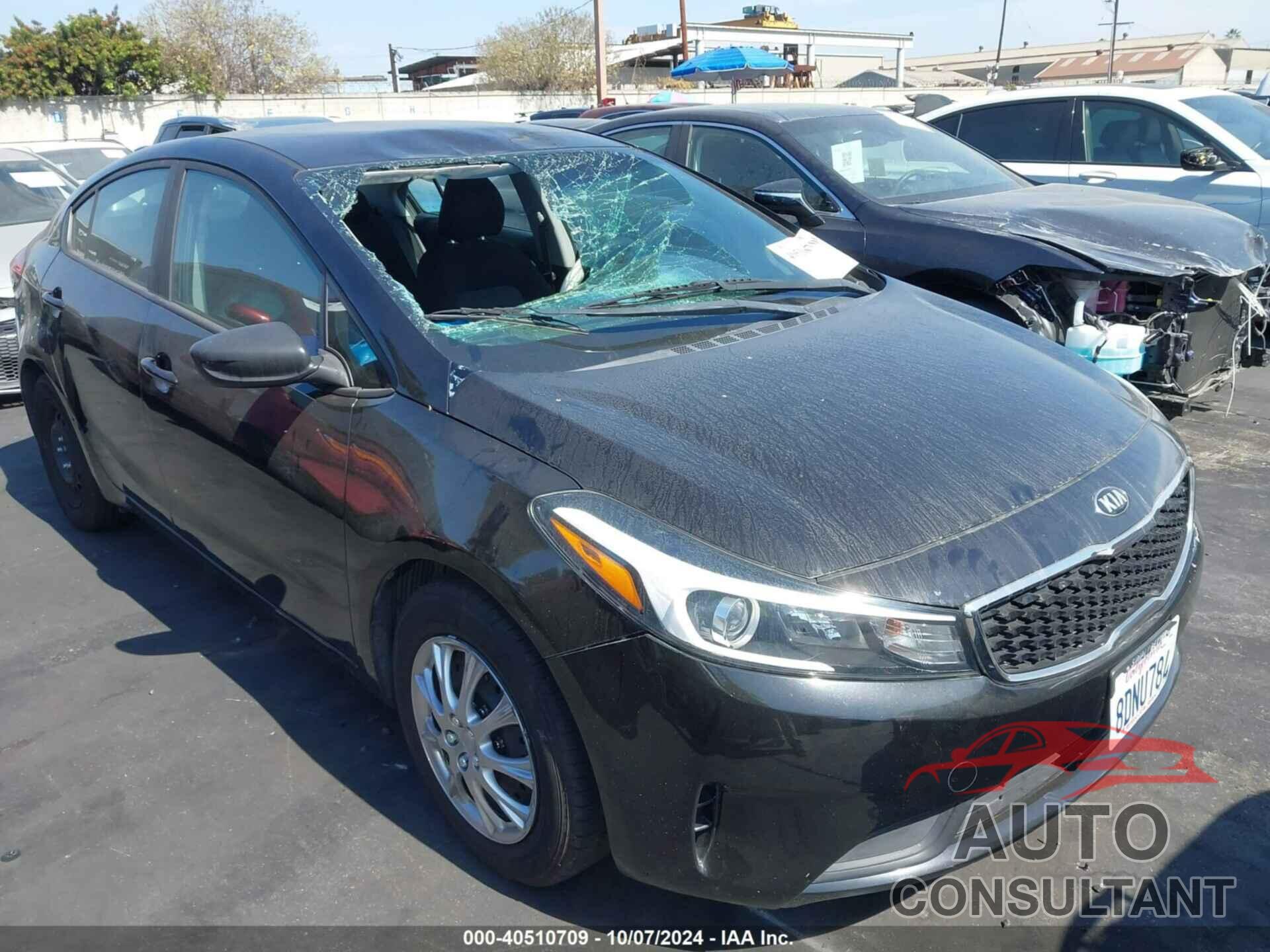 KIA FORTE 2018 - 3KPFK4A74JE251734