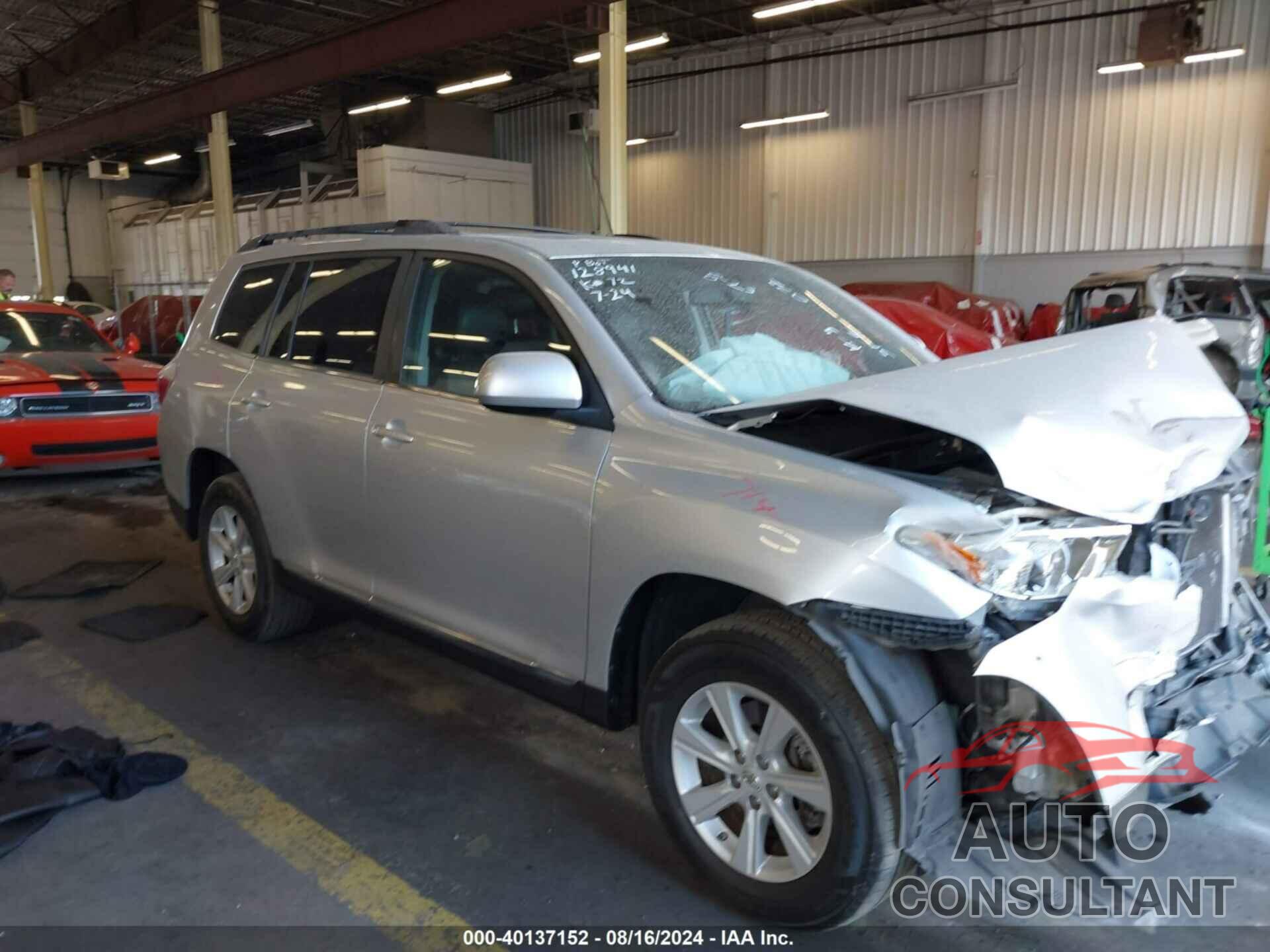 TOYOTA HIGHLANDER 2012 - 5TDBK3EH6CS142292