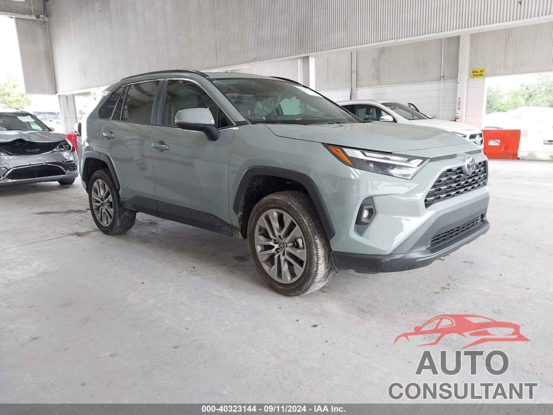 TOYOTA RAV4 2022 - 2T3C1RFV1NW233177