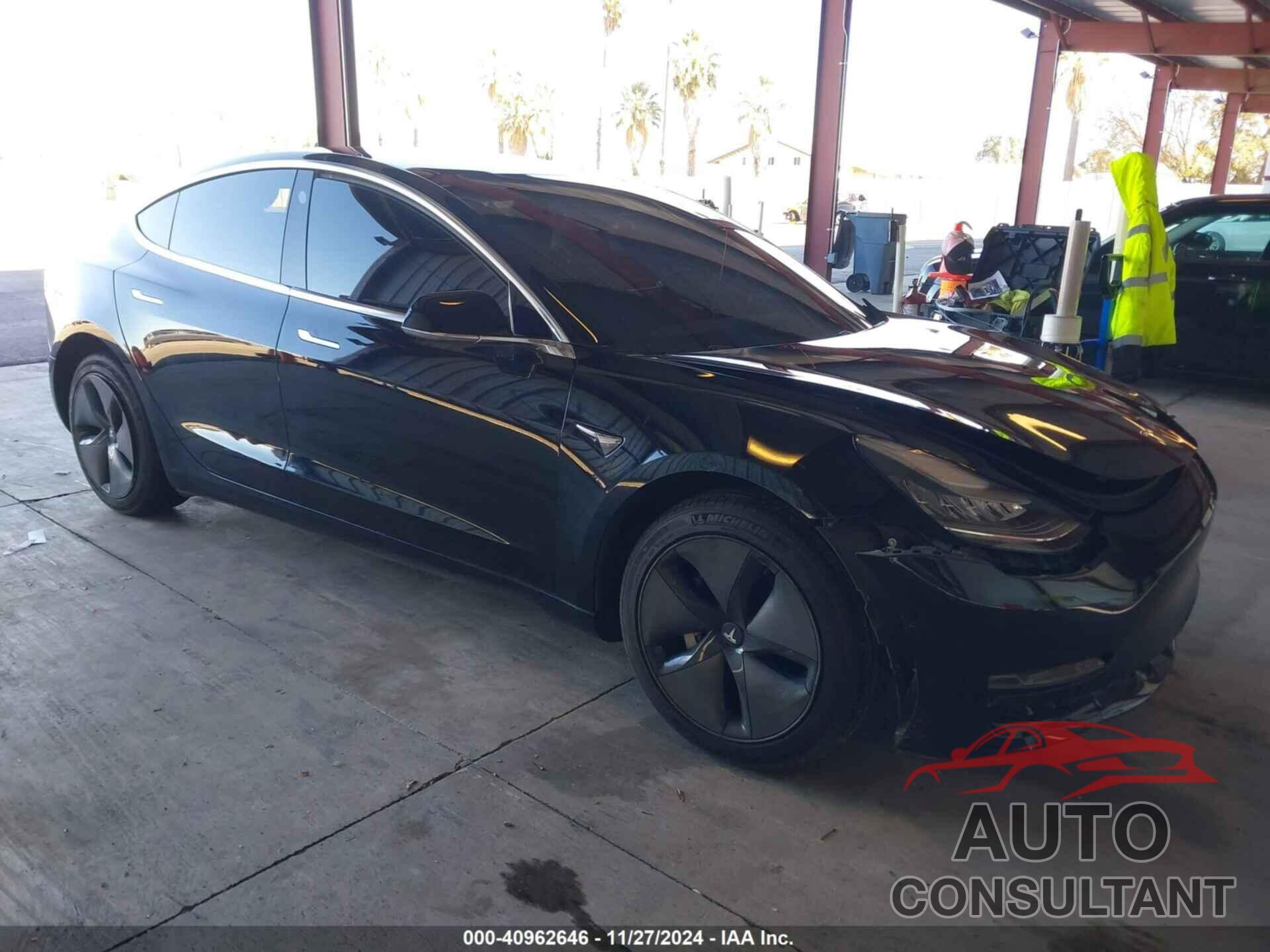 TESLA MODEL 3 2018 - 5YJ3E1EA7JF152706