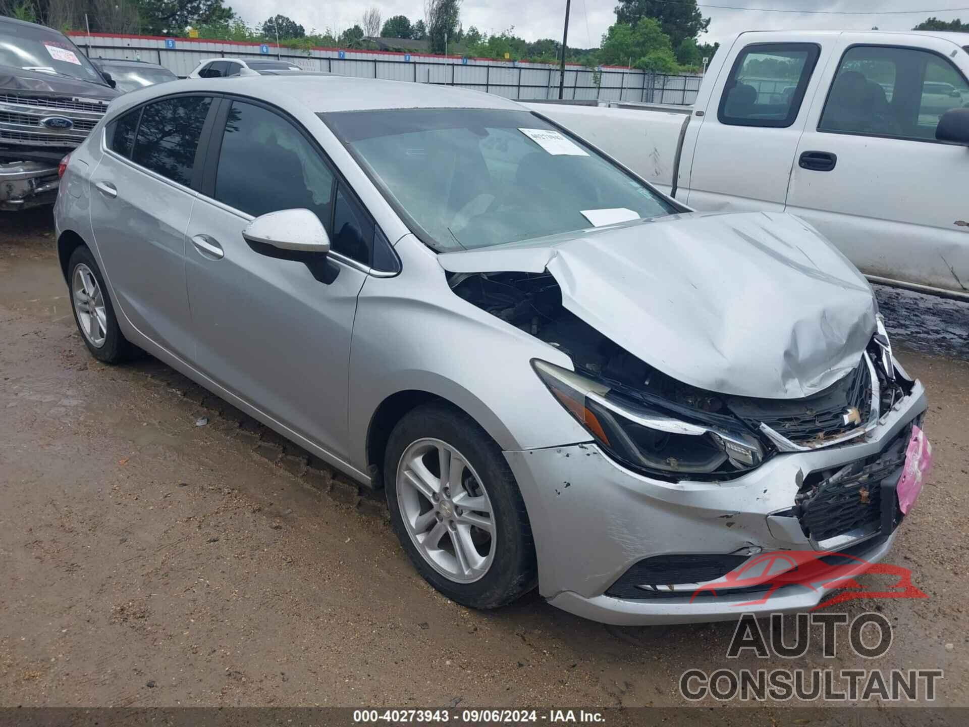 CHEVROLET CRUZE 2018 - 3G1BE6SM0JS615549