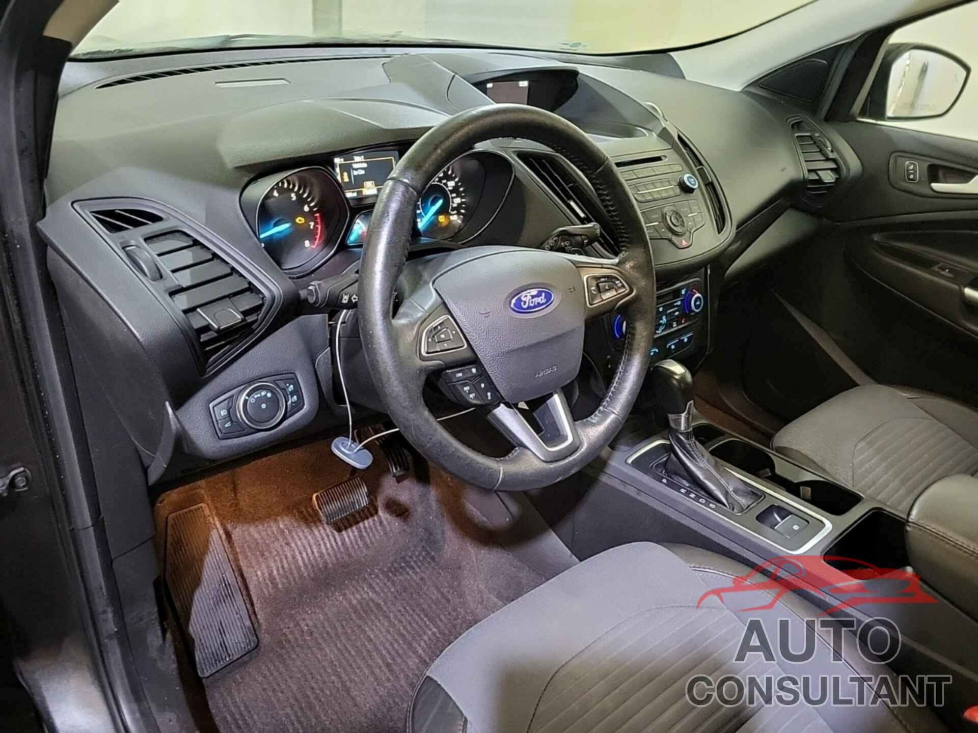 FORD ESCAPE 2018 - 1FMCU9GD3JUC13111
