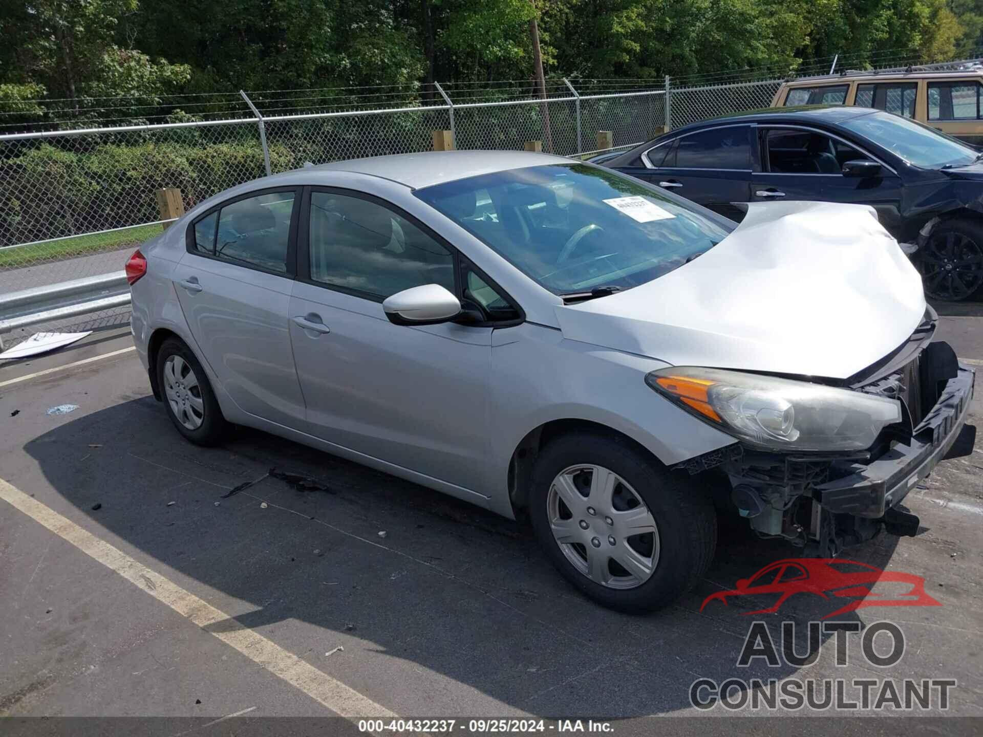 KIA FORTE 2016 - KNAFK4A68G5582261