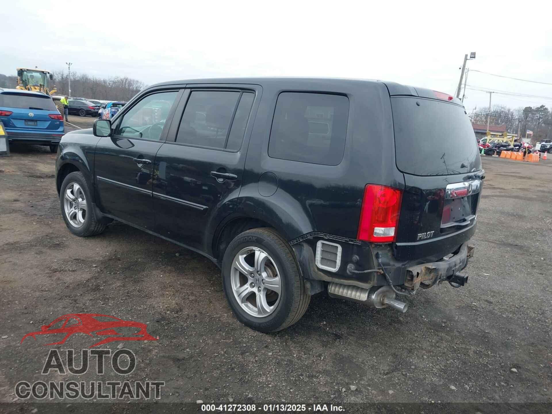 HONDA PILOT 2013 - 5FNYF4H71DB021487