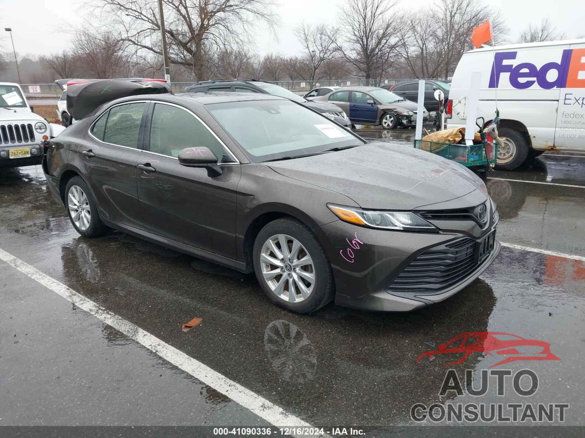 TOYOTA CAMRY 2018 - JTNB11HK9J3041594