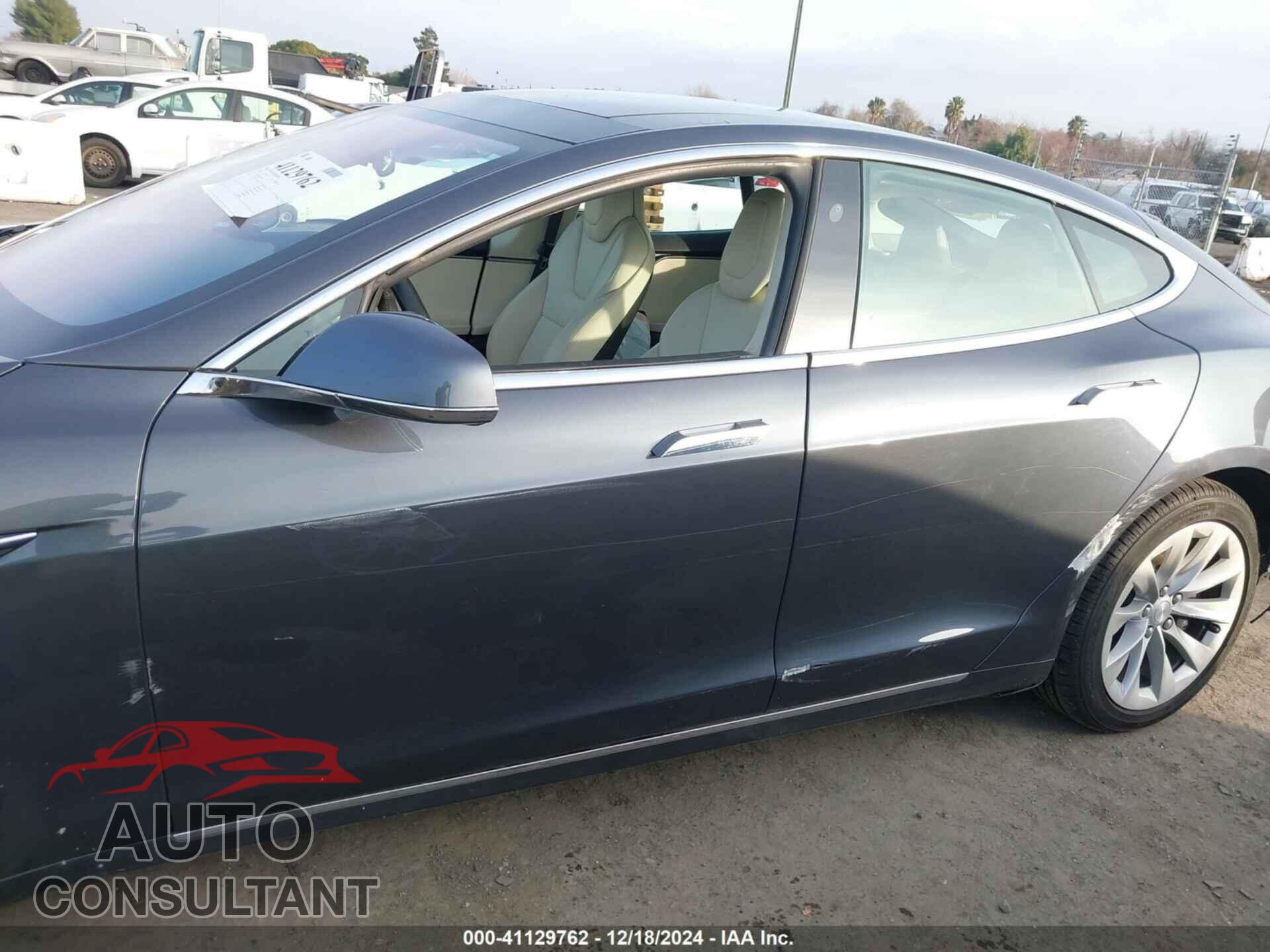 TESLA MODEL S 2018 - 5YJSA1E24JF258465
