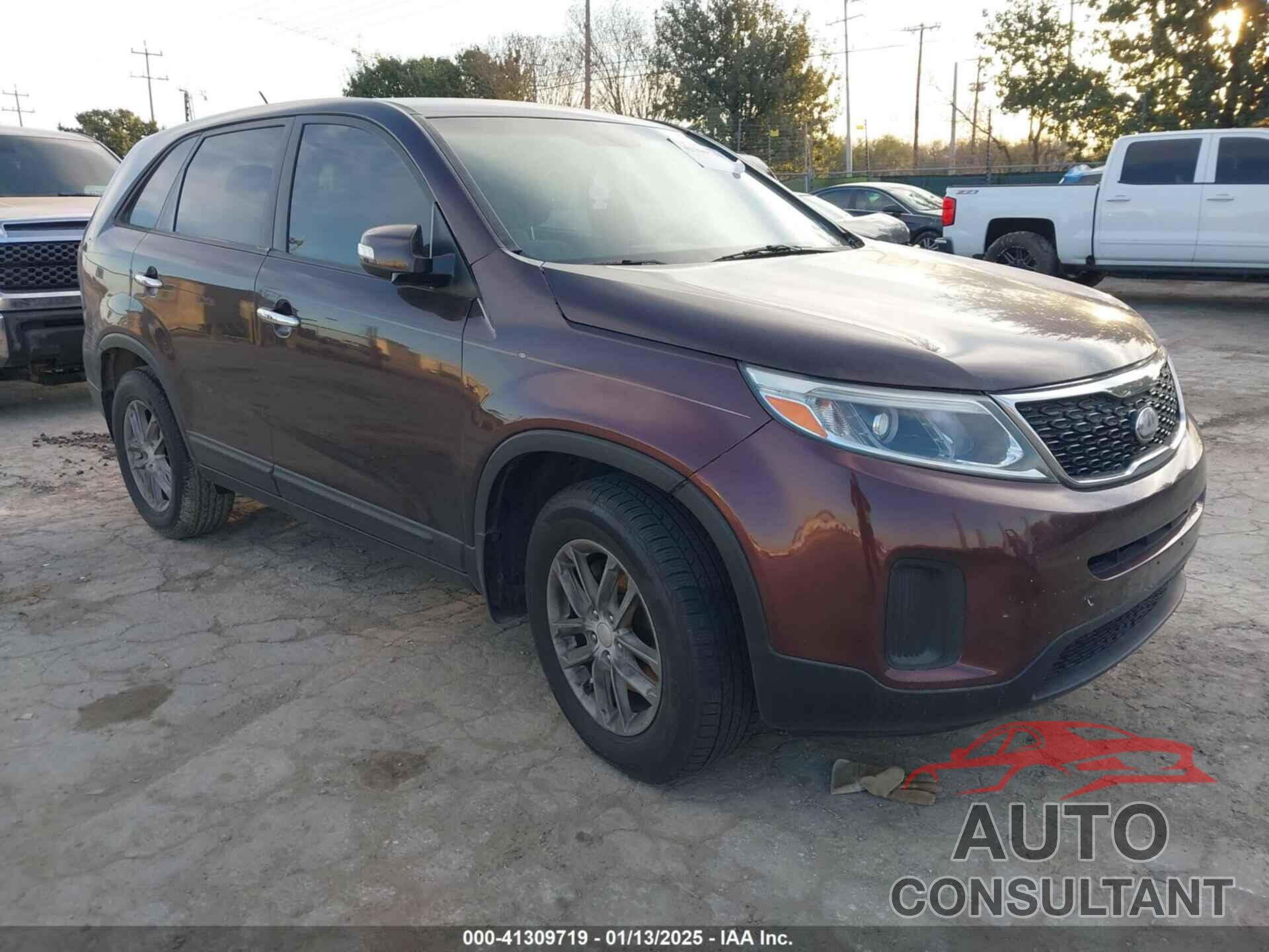 KIA SORENTO 2014 - 5XYKT3A62EG458581