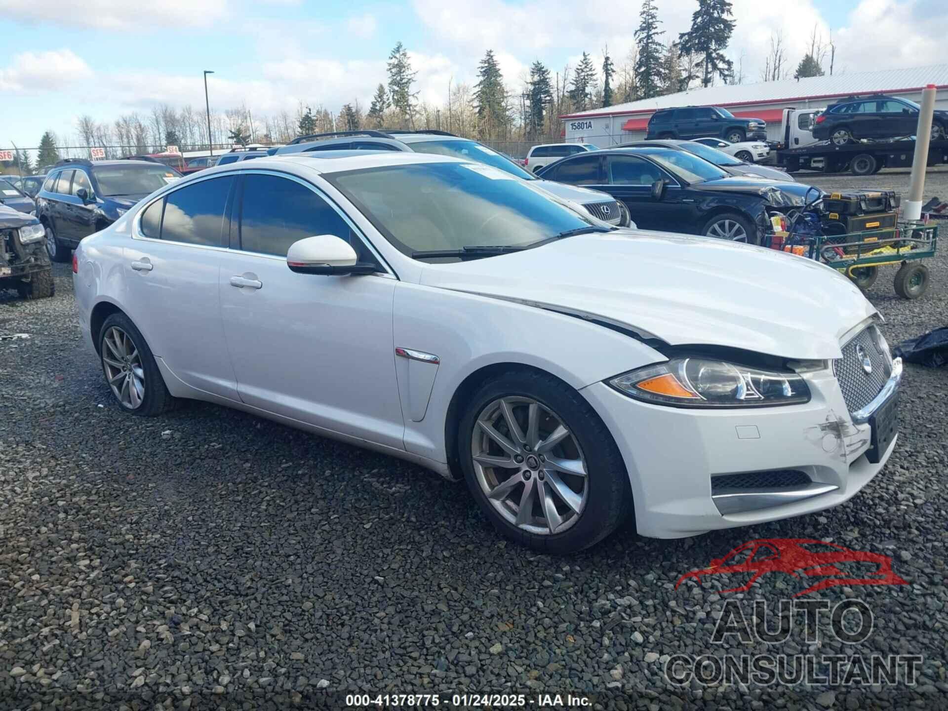 JAGUAR XF 2013 - SAJWA0ES5DPS80174