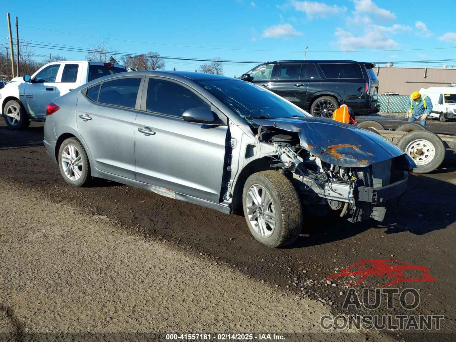 HYUNDAI ELANTRA 2019 - KMHD84LF6KU754576