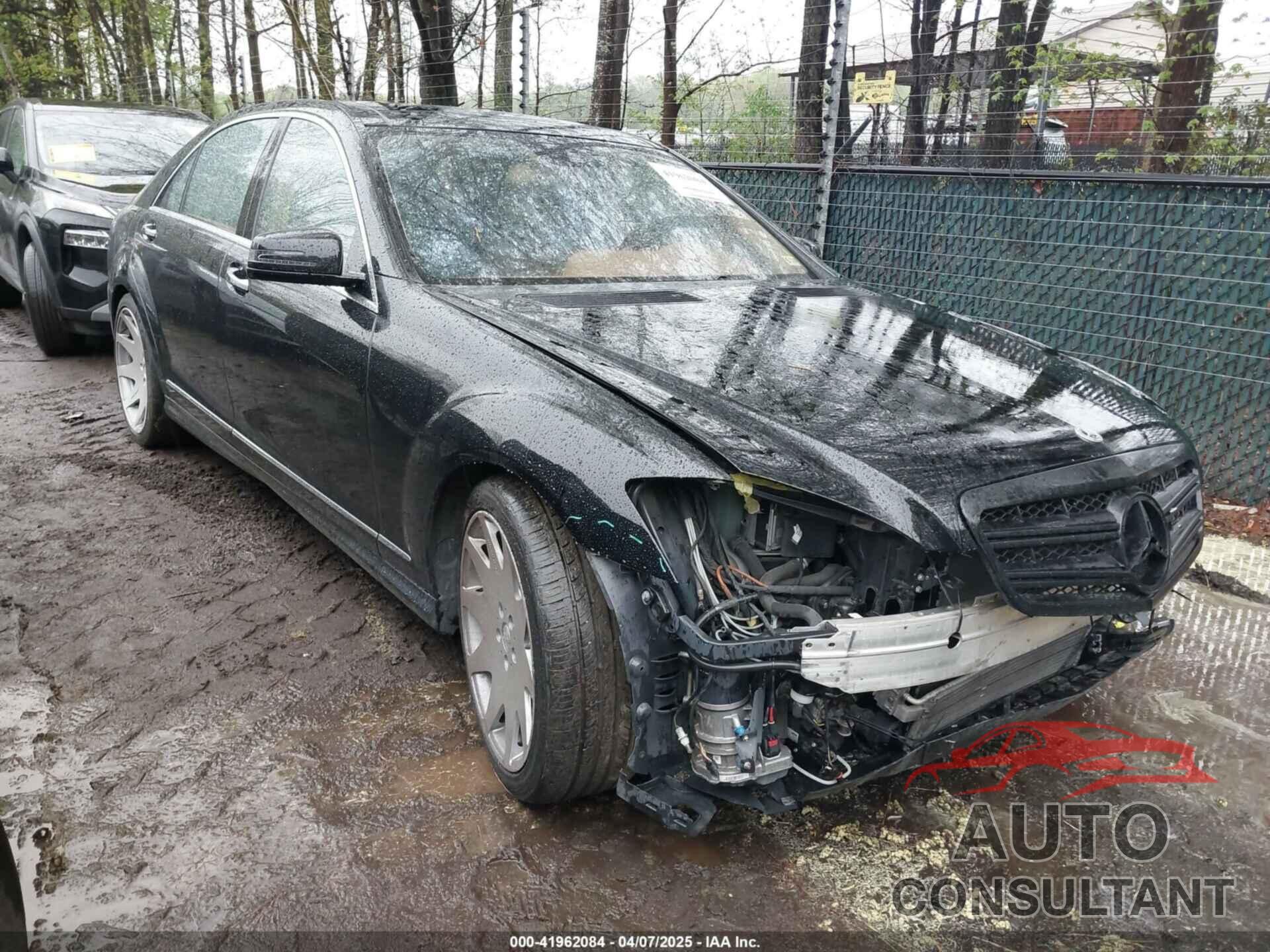 MERCEDES-BENZ S 550 2011 - WDDNG8GBXBA413151