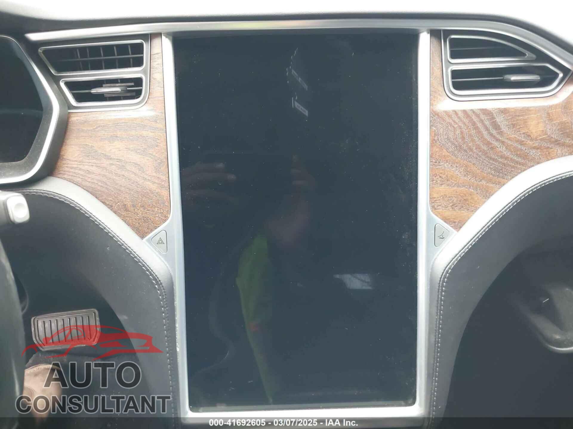 TESLA MODEL S 2017 - 5YJSA1E25HF215778