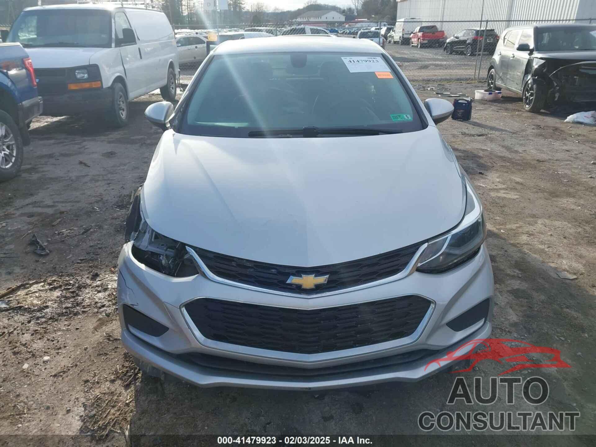 CHEVROLET CRUZE 2017 - 1G1BE5SM6H7137124