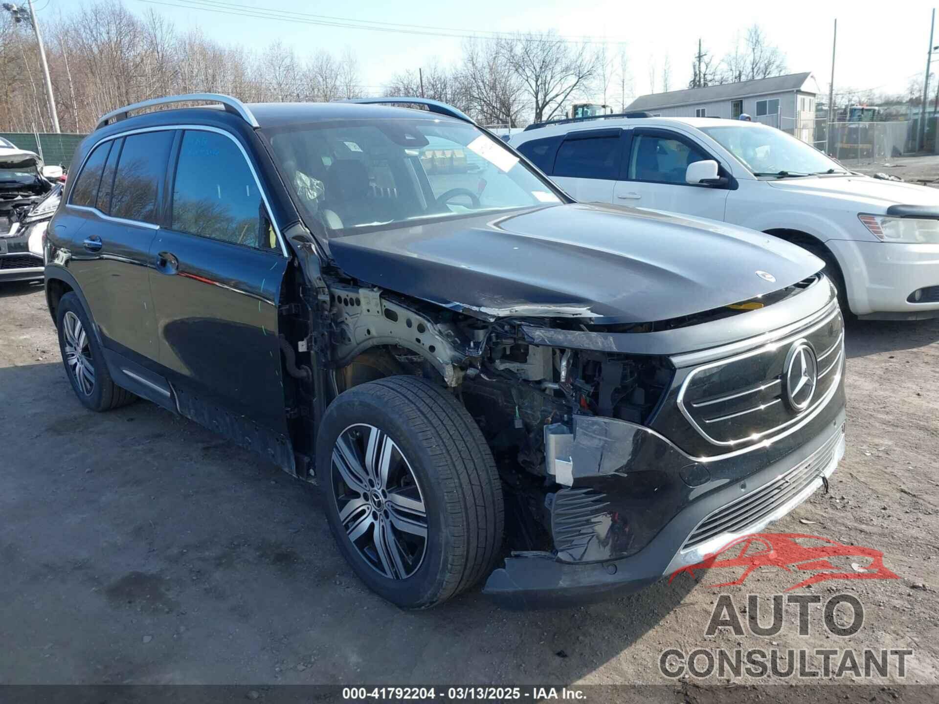 MERCEDES-BENZ EQB 300 SUV 2022 - W1N9M0KB0NN012386