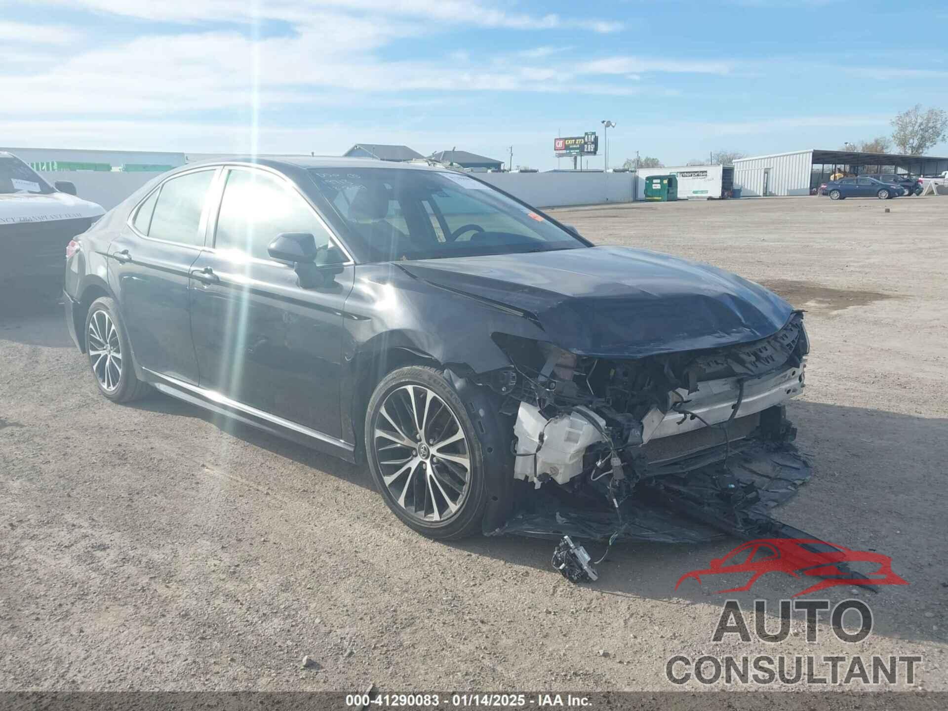 TOYOTA CAMRY 2018 - 4T1B11HK8JU557620