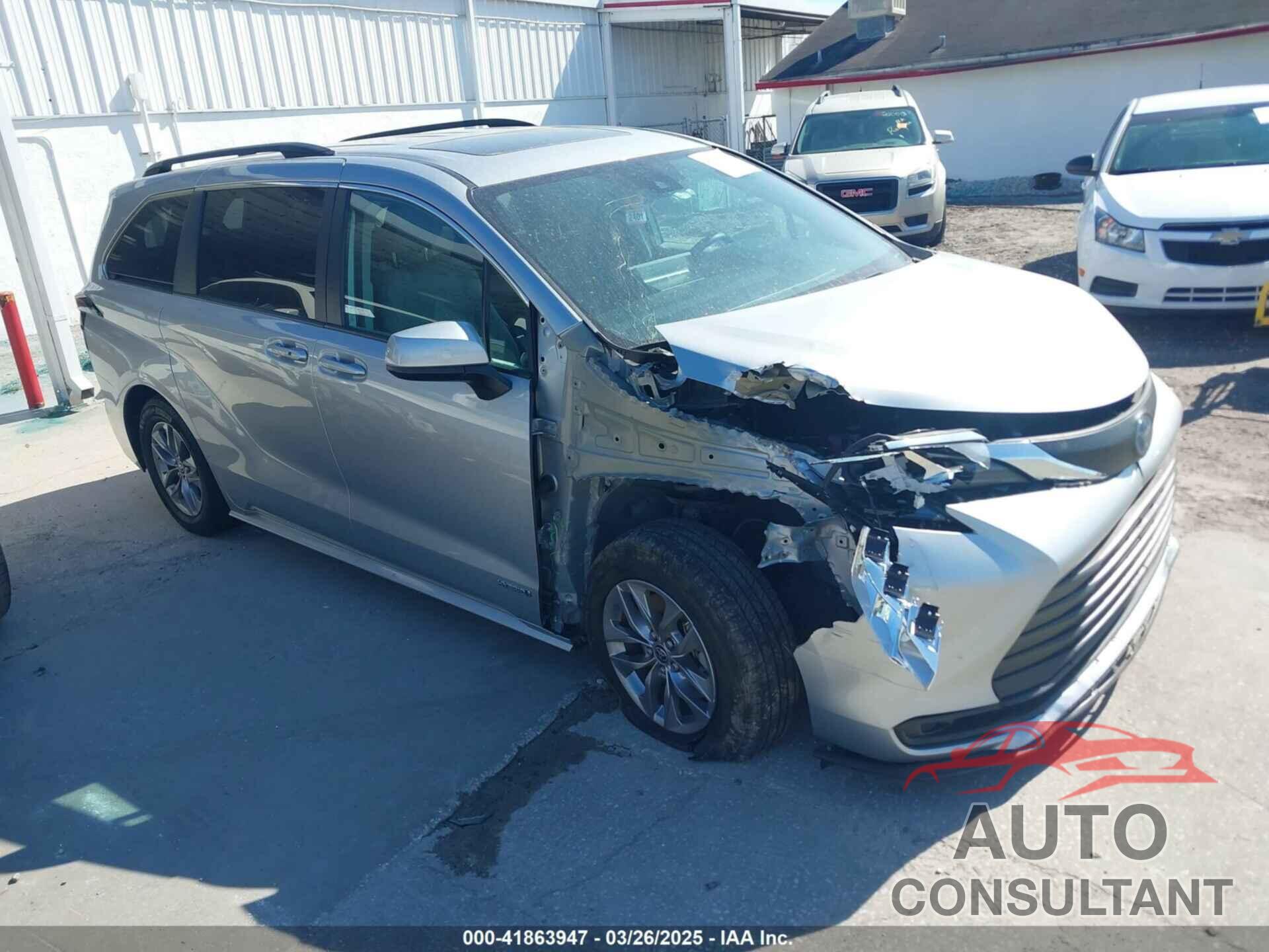 TOYOTA SIENNA 2021 - 5TDBRKEC2MS021058
