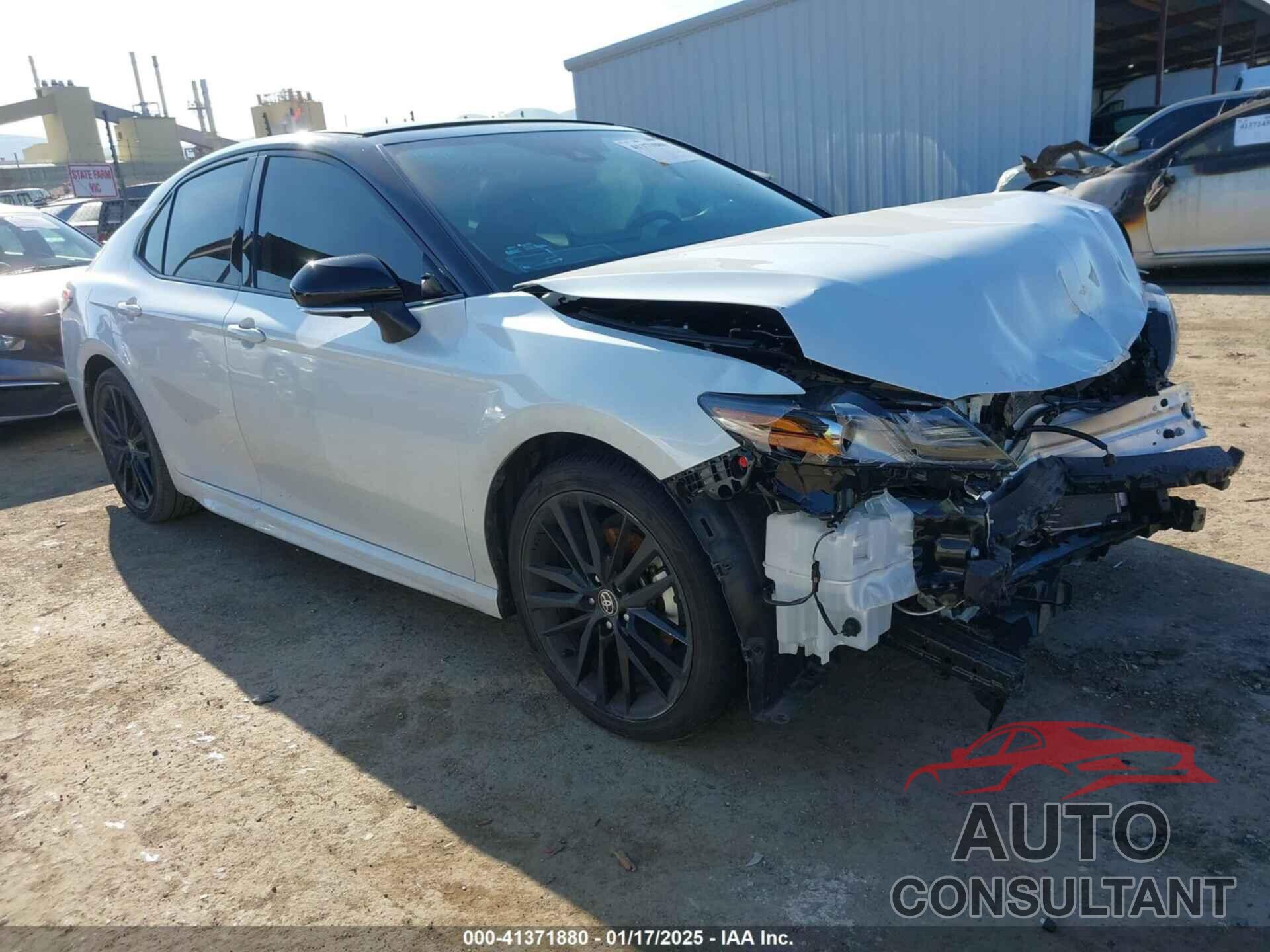 TOYOTA CAMRY 2023 - 4T1KZ1AK4PU087758