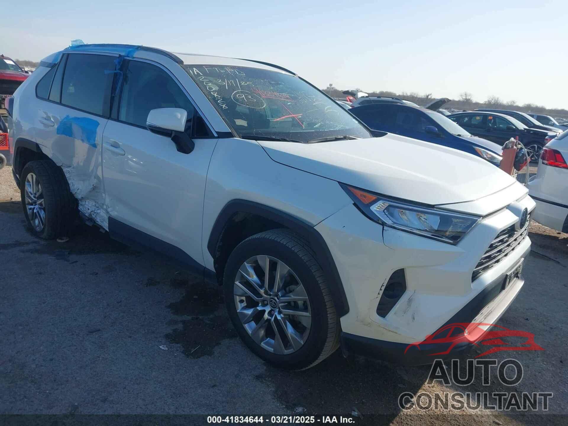 TOYOTA RAV4 2021 - 2T3C1RFV0MW152654