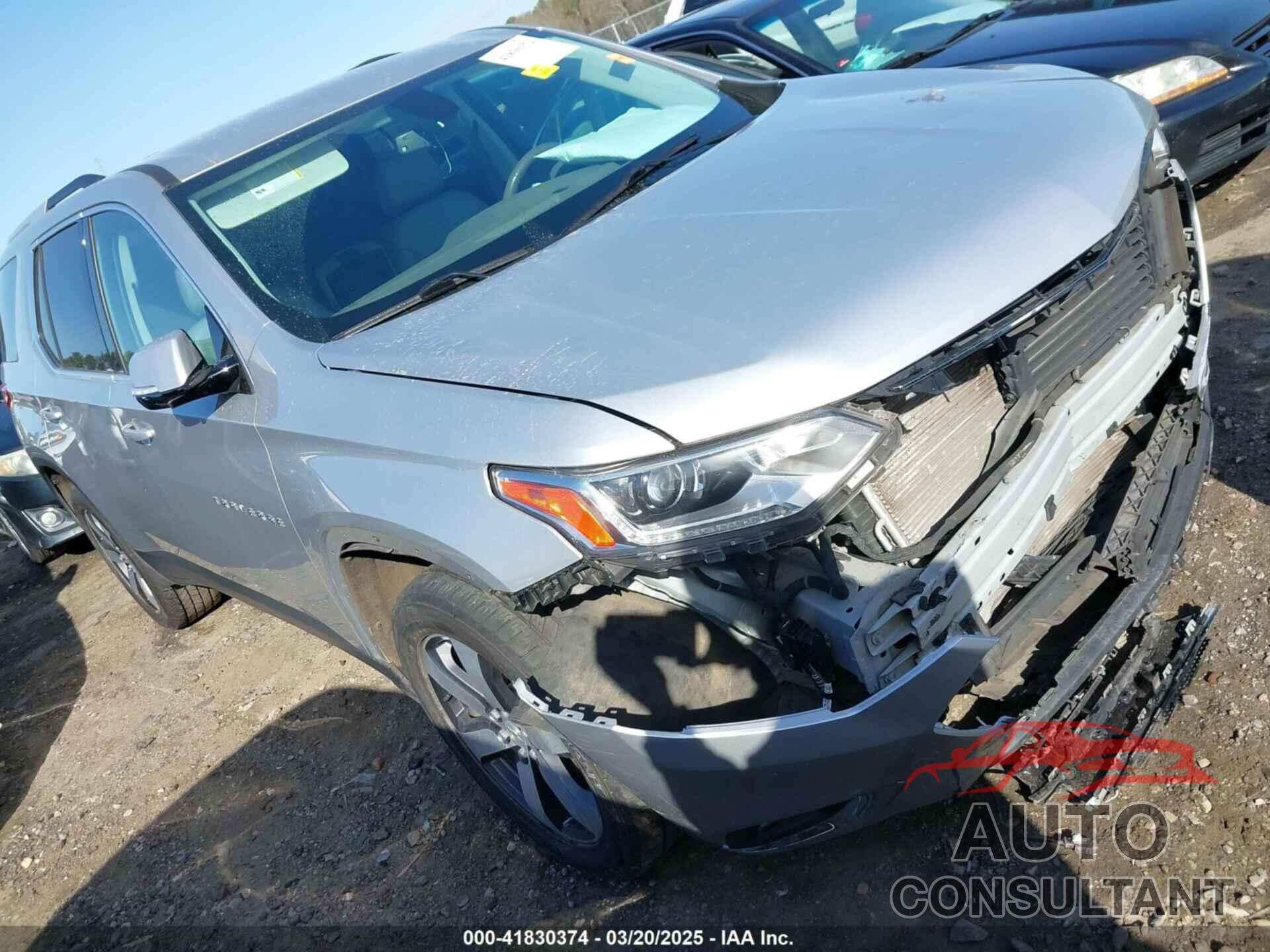 CHEVROLET TRAVERSE 2018 - 1GNERHKW6JJ187517