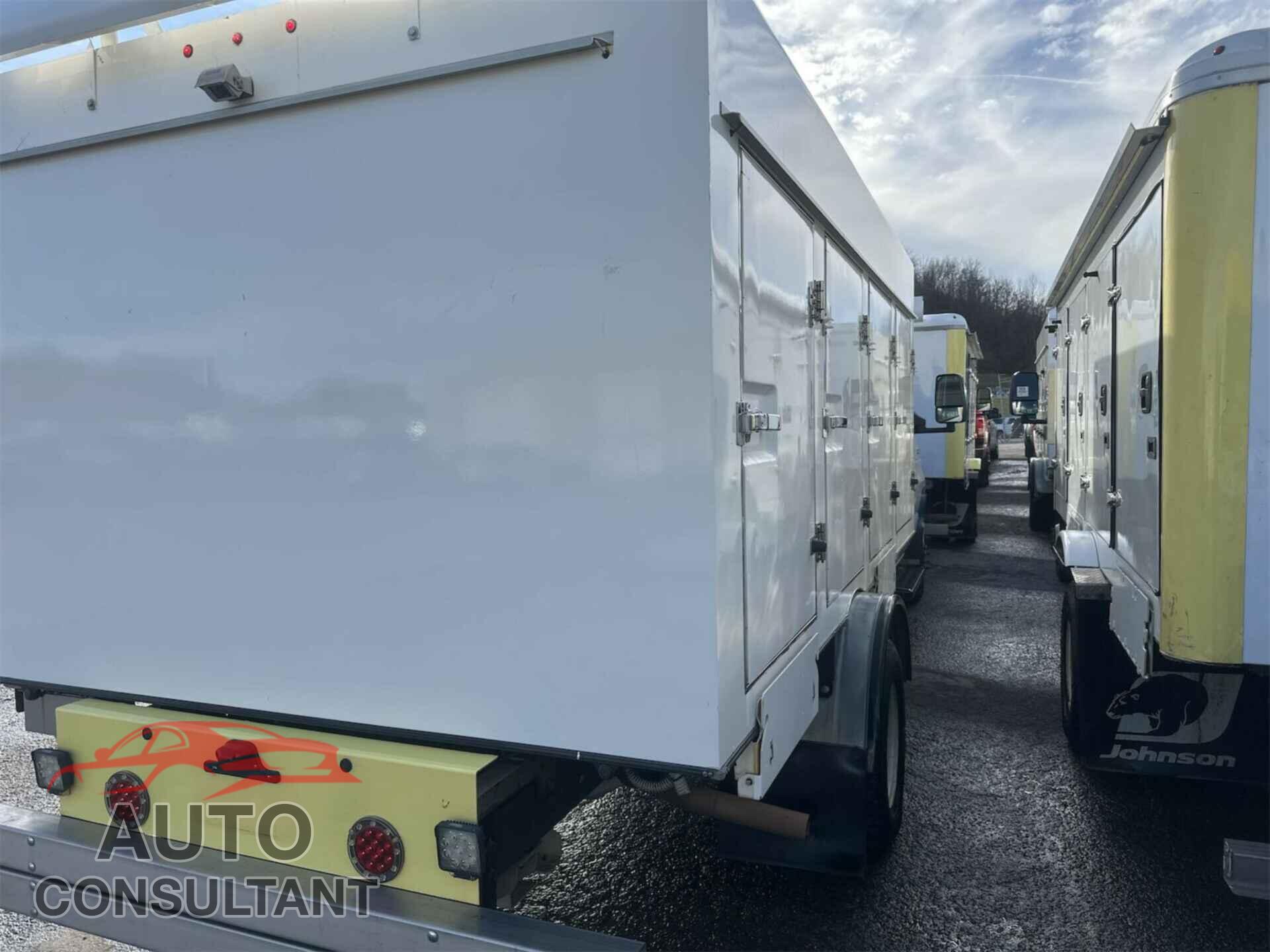 FORD ECONOLINE 2019 - 1FDXE4FS3KDC19283